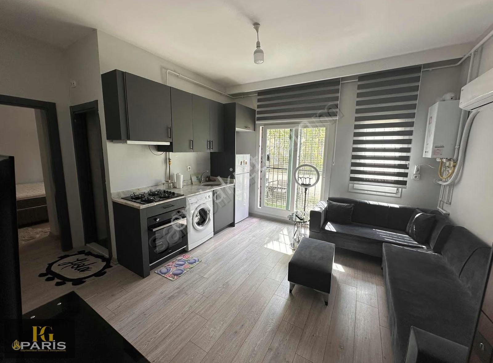 Paris'ten Kenan Evran Bulvarı Eşyalı 1+1 Satılık Daire
