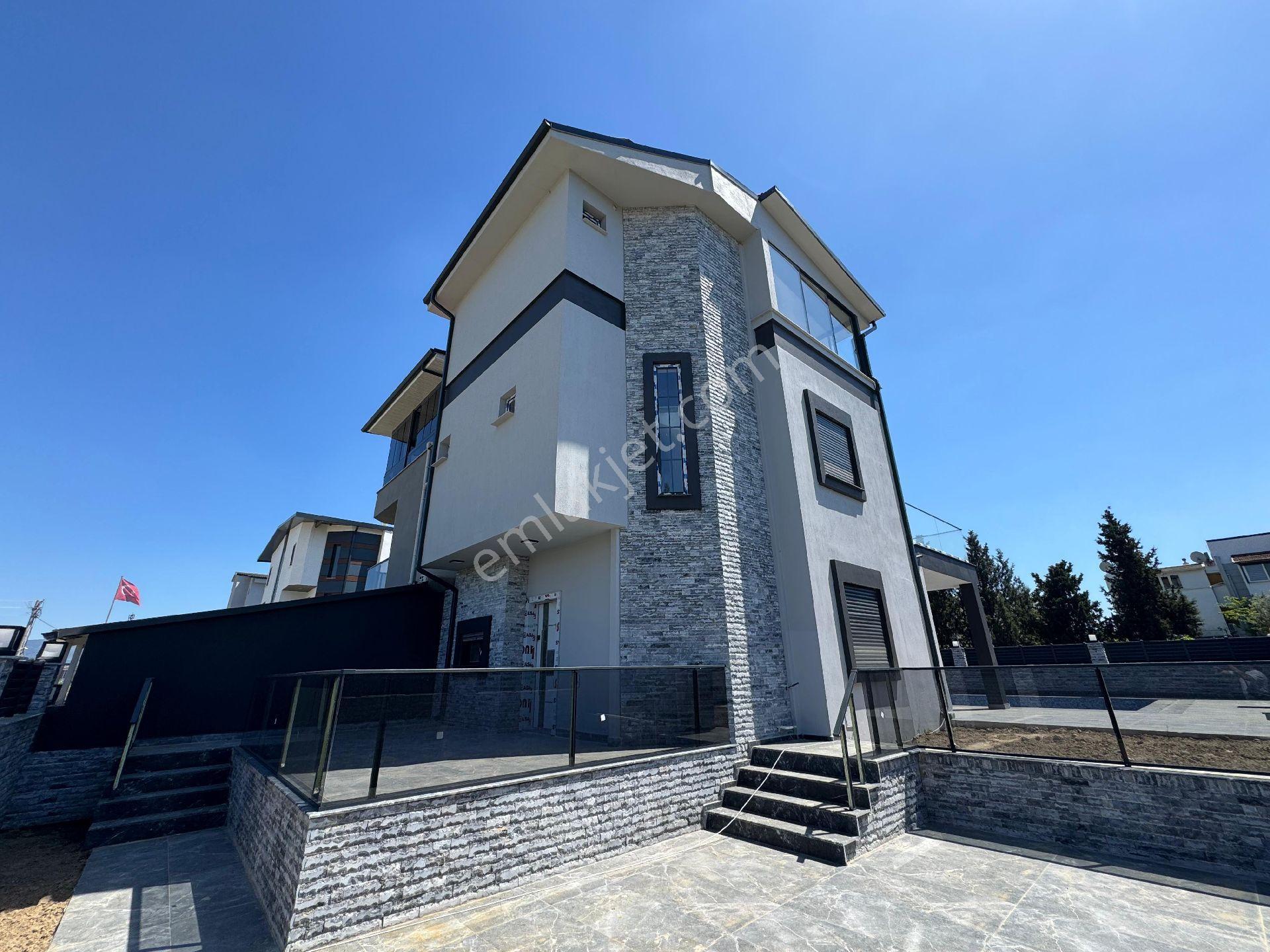 İzmir Seferihisar Doğanbey De Satılık Havuzlu 3+1 Villa - Görsel 2