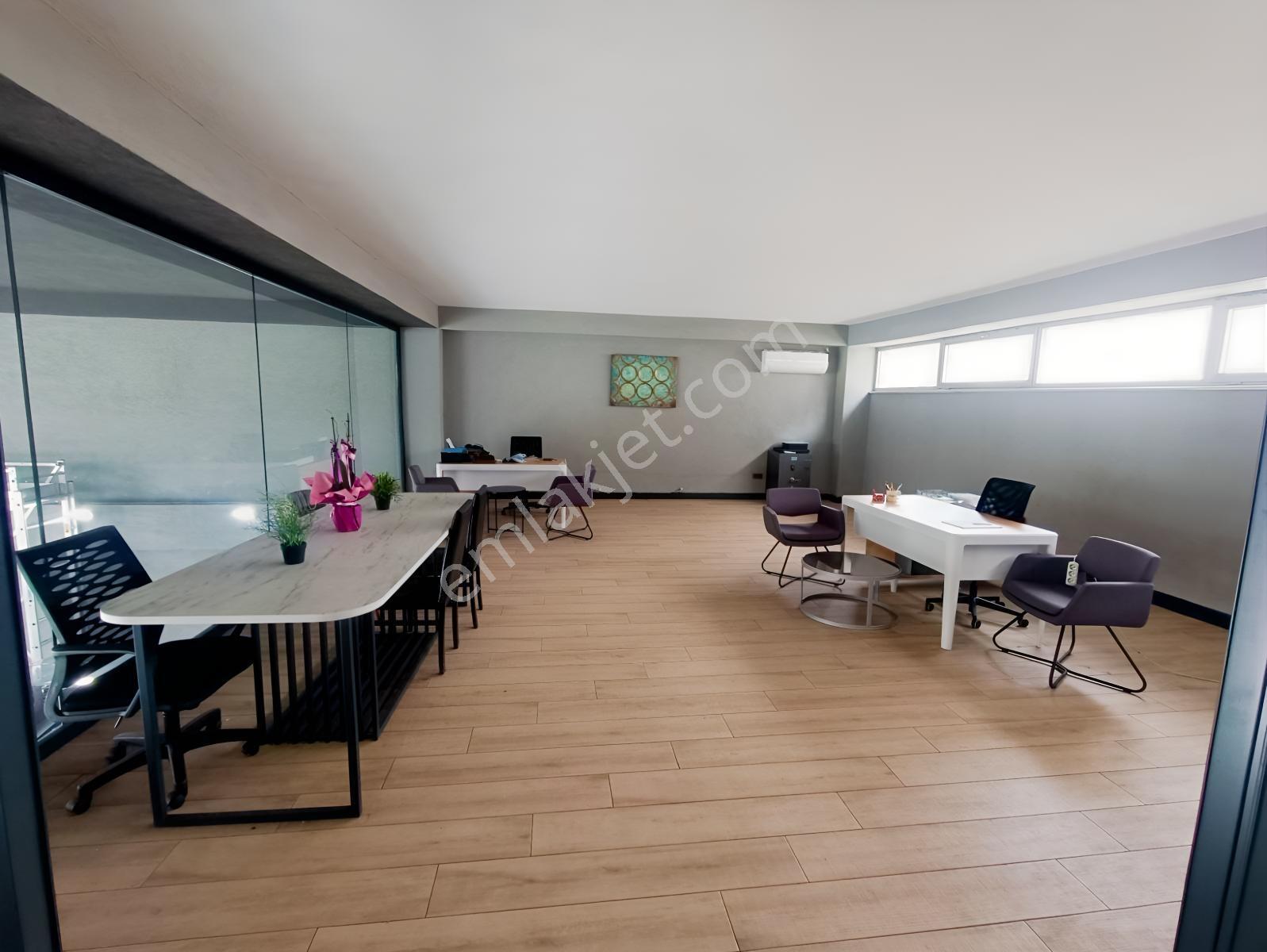 Tem İle Havaalanı Bağlantı Yolu Üzeri Kiralık Showroom& Mağaza - Görsel 7