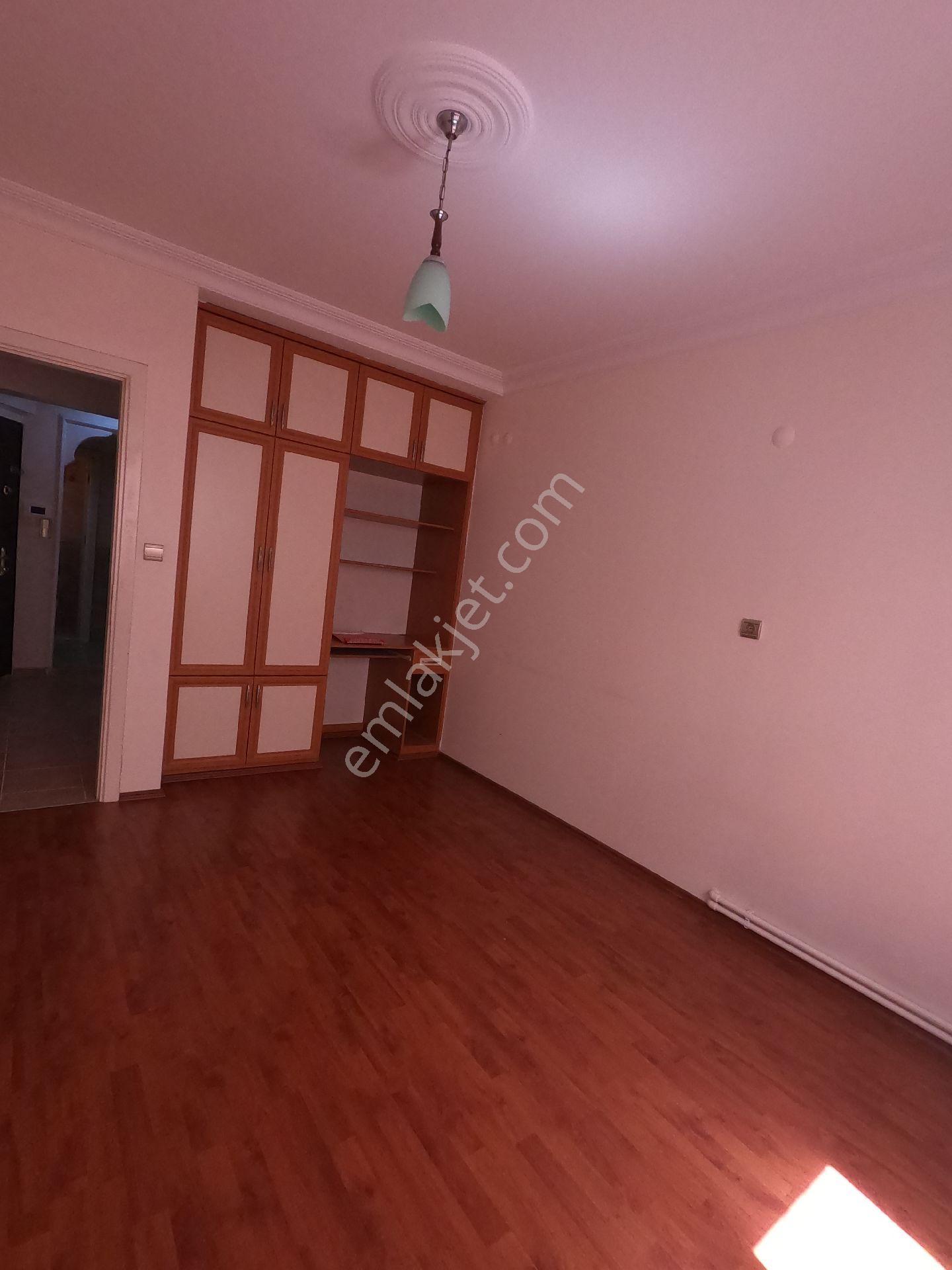 Otoparklı Arakat Asansörlü Masrafsız Geniş 3+1 Daire - Görsel 20