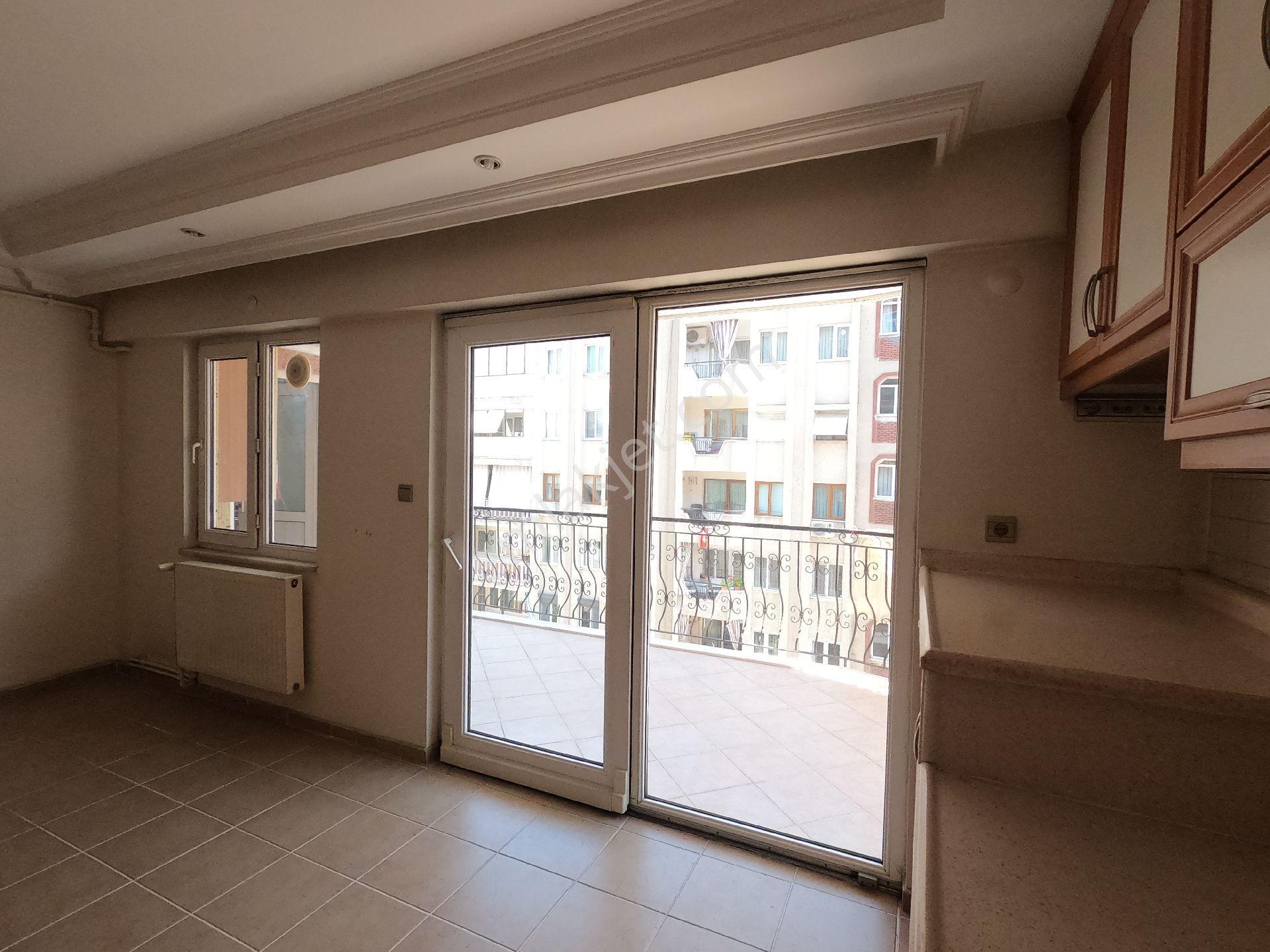 Otoparklı Arakat Asansörlü Masrafsız Geniş 3+1 Daire - Görsel 28