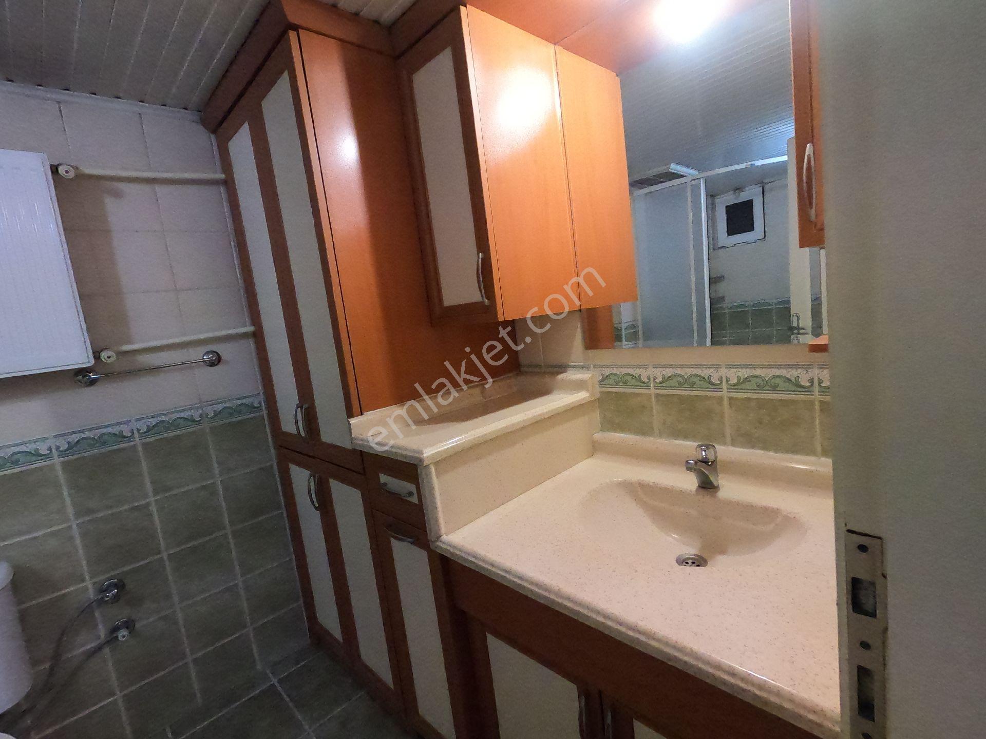 Otoparklı Arakat Asansörlü Masrafsız Geniş 3+1 Daire - Görsel 3