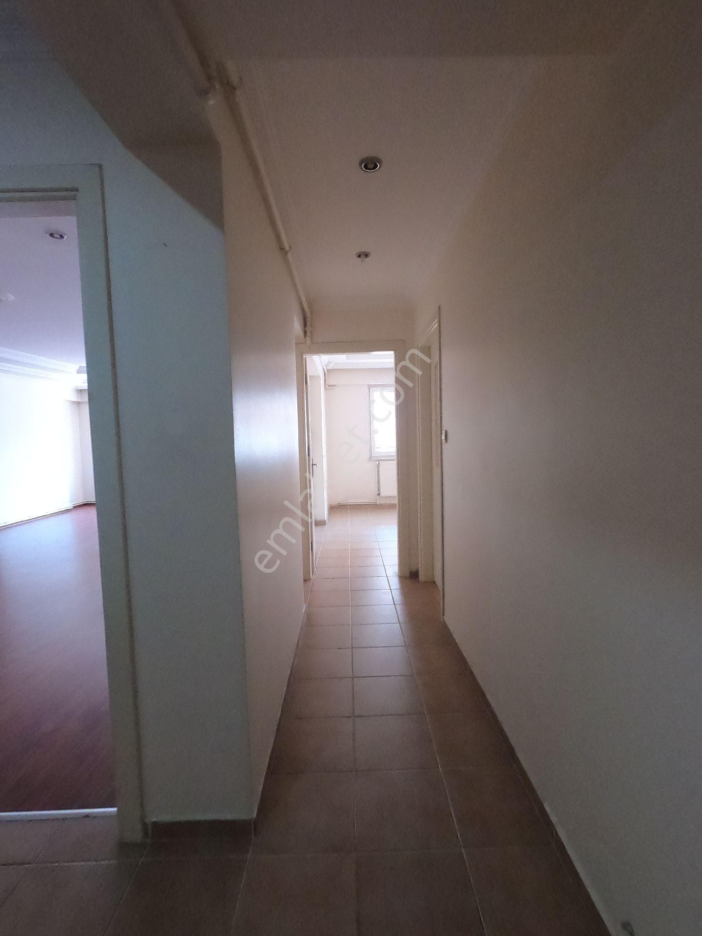 Otoparklı Arakat Asansörlü Masrafsız Geniş 3+1 Daire - Görsel 21