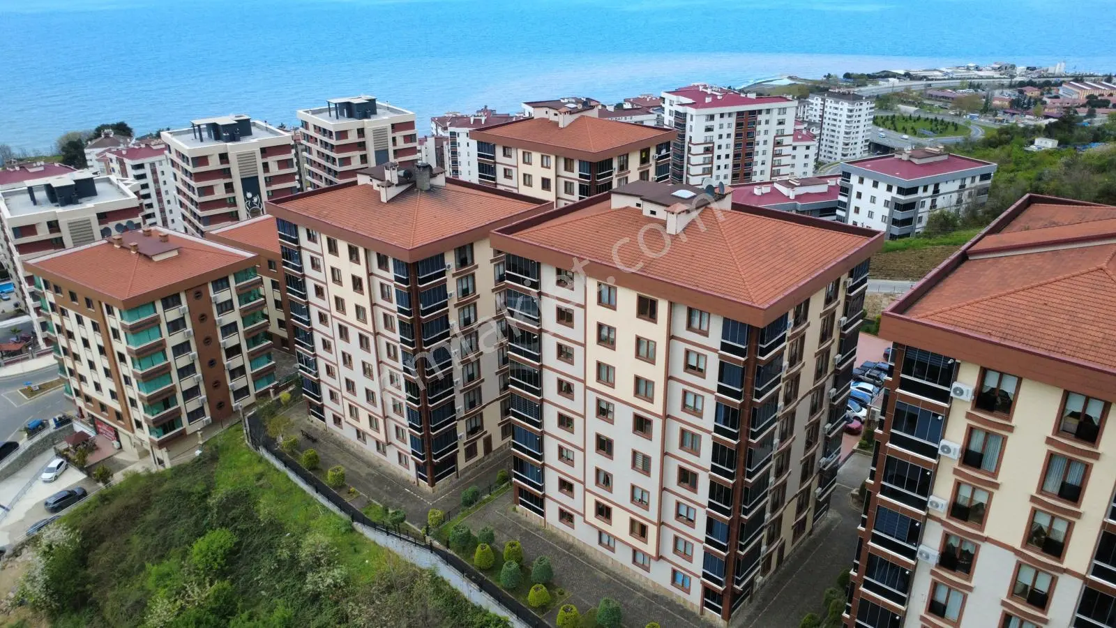 Trabzon Akçaabat Yıldızlı'da Satılık 4+1 Daire
