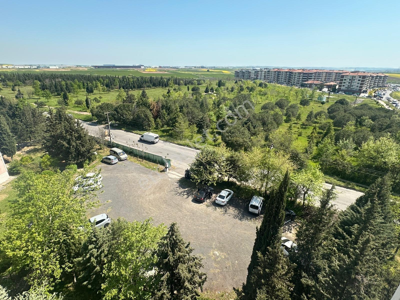 Belediye Konutları Adliye Yanı Satılık 3+1 Ara Kat Ferah Daire - Görsel 17