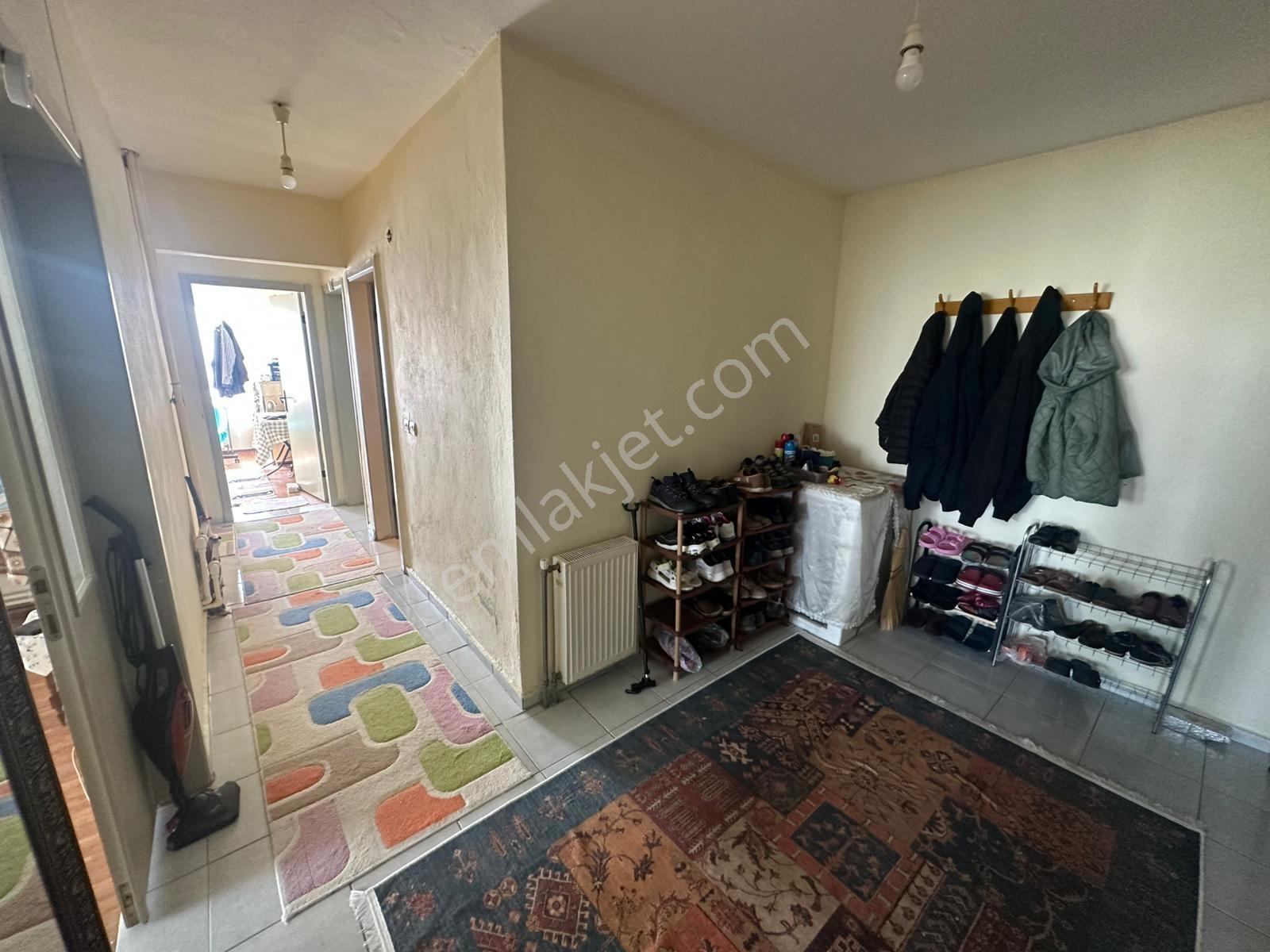 Belediye Konutları Adliye Yanı Satılık 3+1 Ara Kat Ferah Daire - Görsel 18