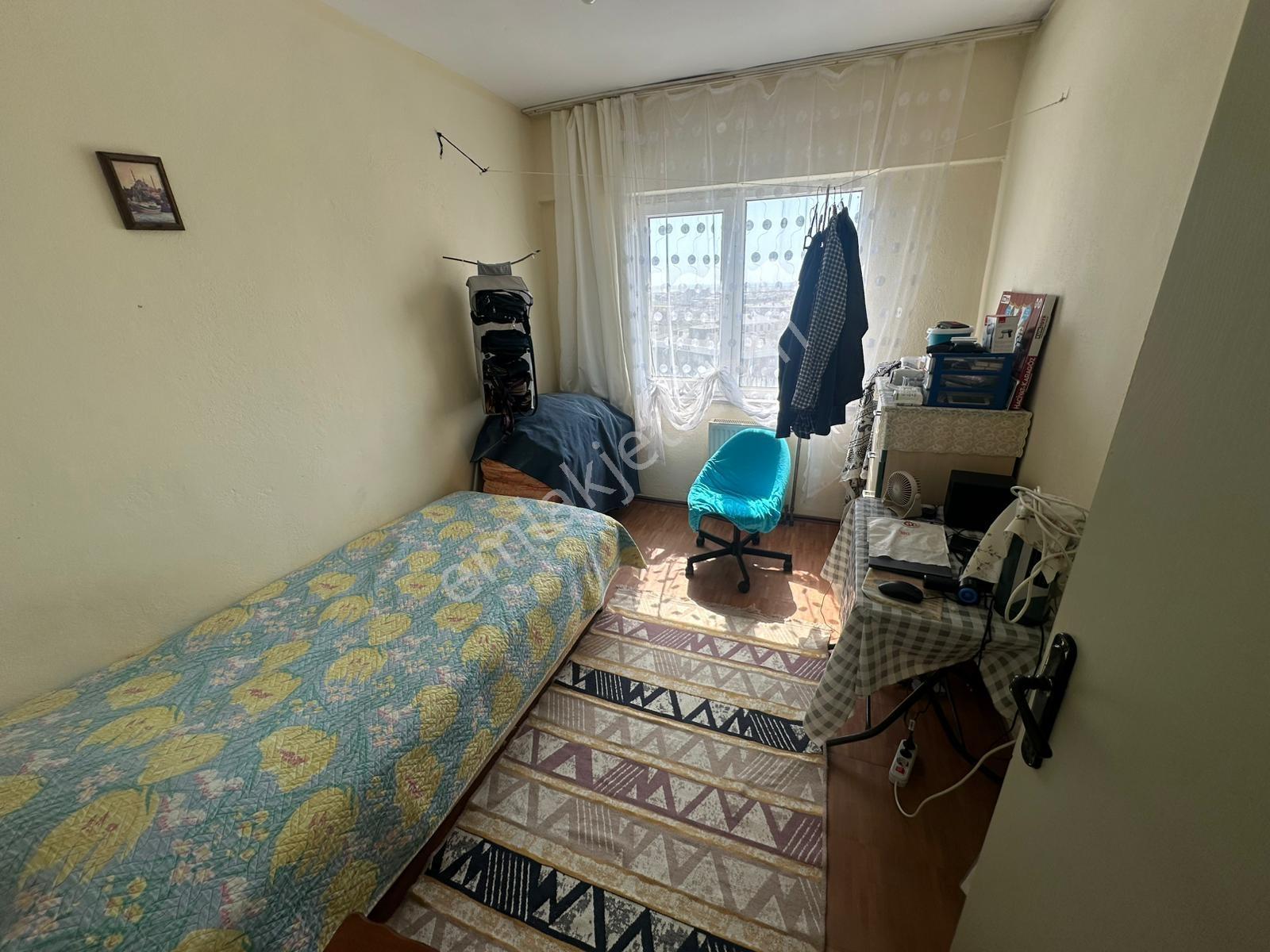 Belediye Konutları Adliye Yanı Satılık 3+1 Ara Kat Ferah Daire - Görsel 19