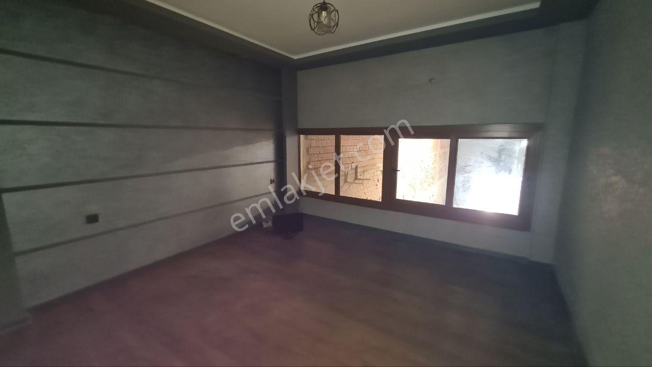 İzmir Bornova Doğanlar Hurdacılar Sitesinde Kiralık İşyeri - Görsel 12