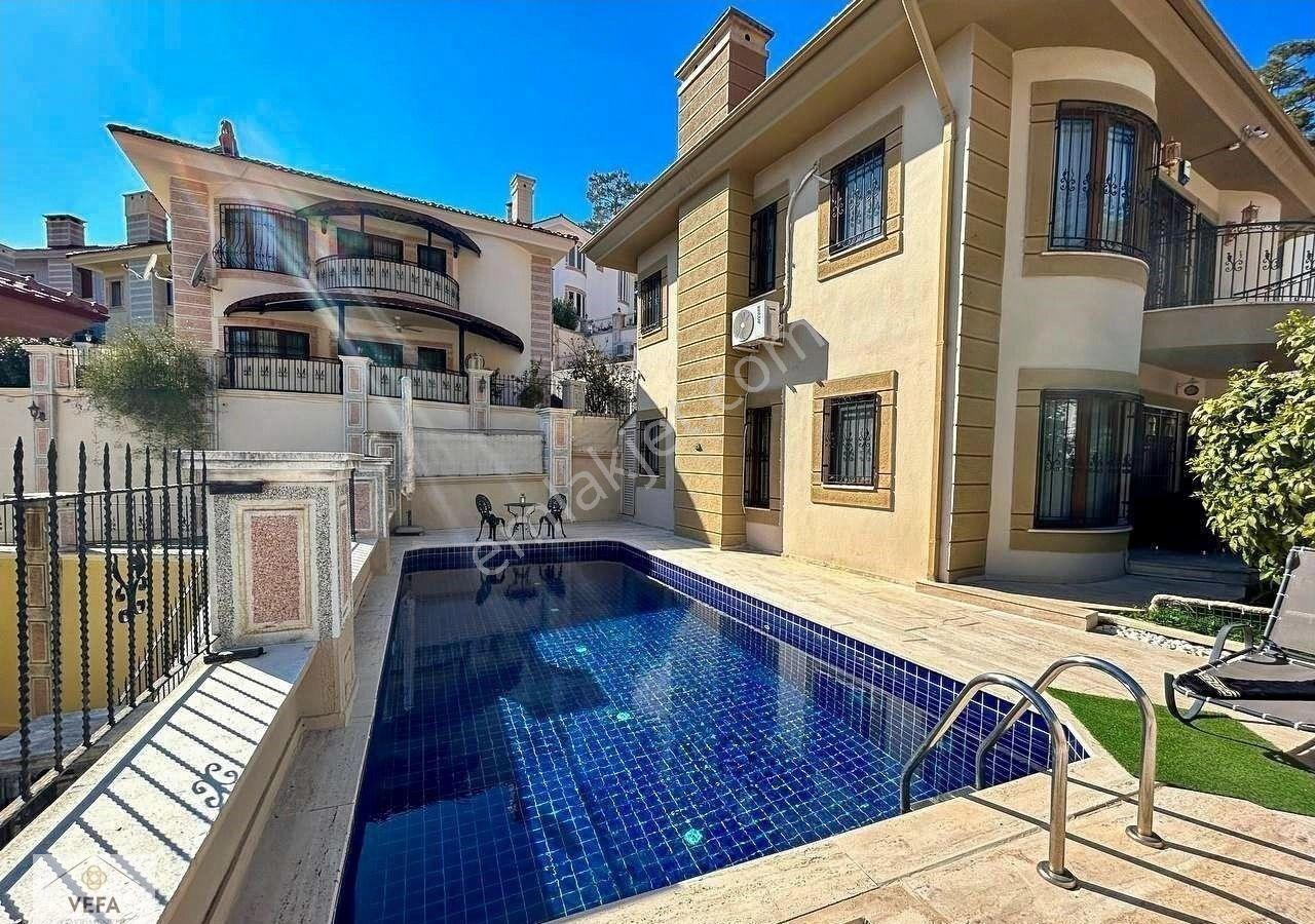 Camiavlu'da Doğa Manzaralı Havuzlu Müstakil Villa - Görsel 15