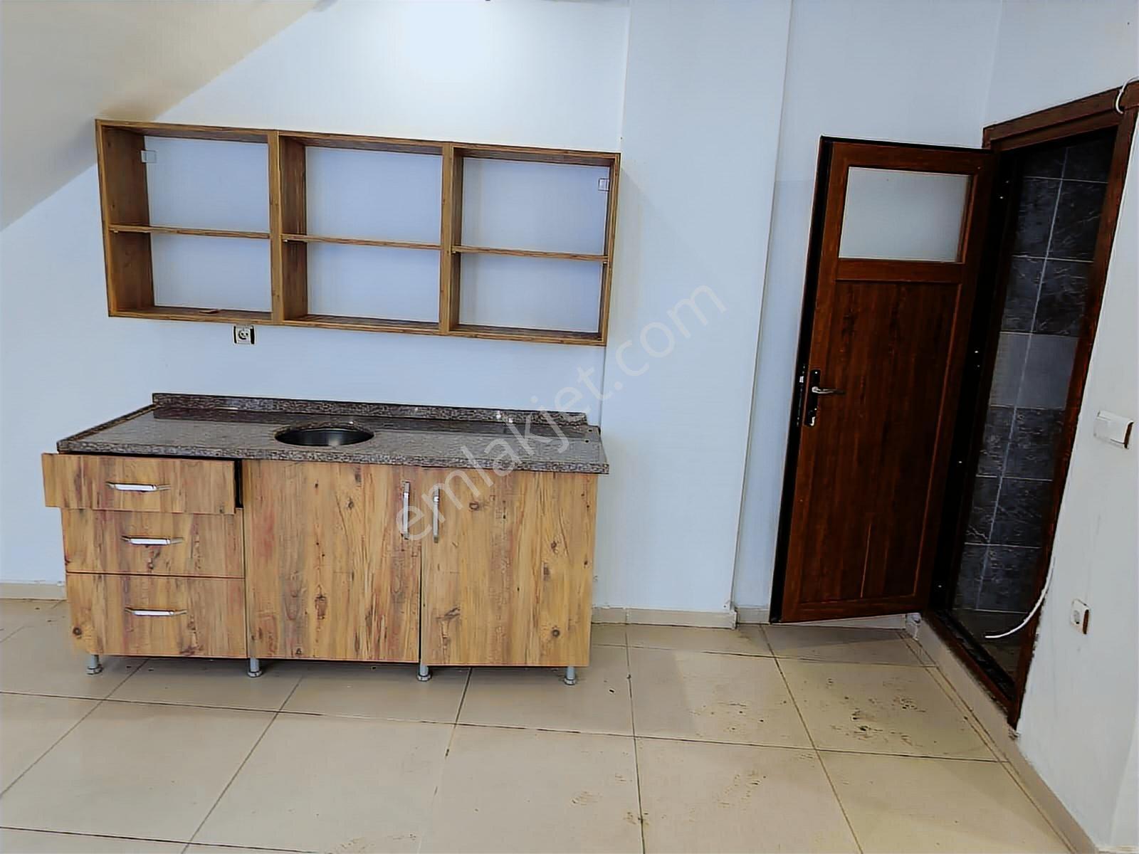 Kiralık Esenyurt İnönü'de Bodrumlu Çift Cephe Dükkan Mağaza - Görsel 16