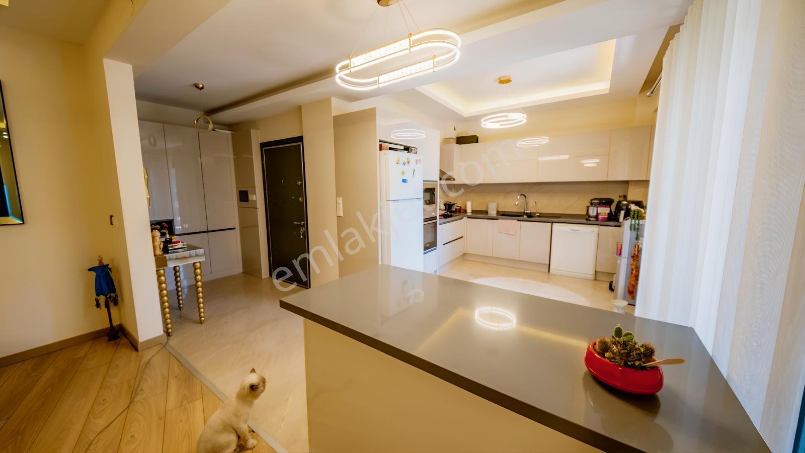 Gaziemir Satılık Daire Fatih Mahallesi Site İçi Lüks Daire - Görsel 16