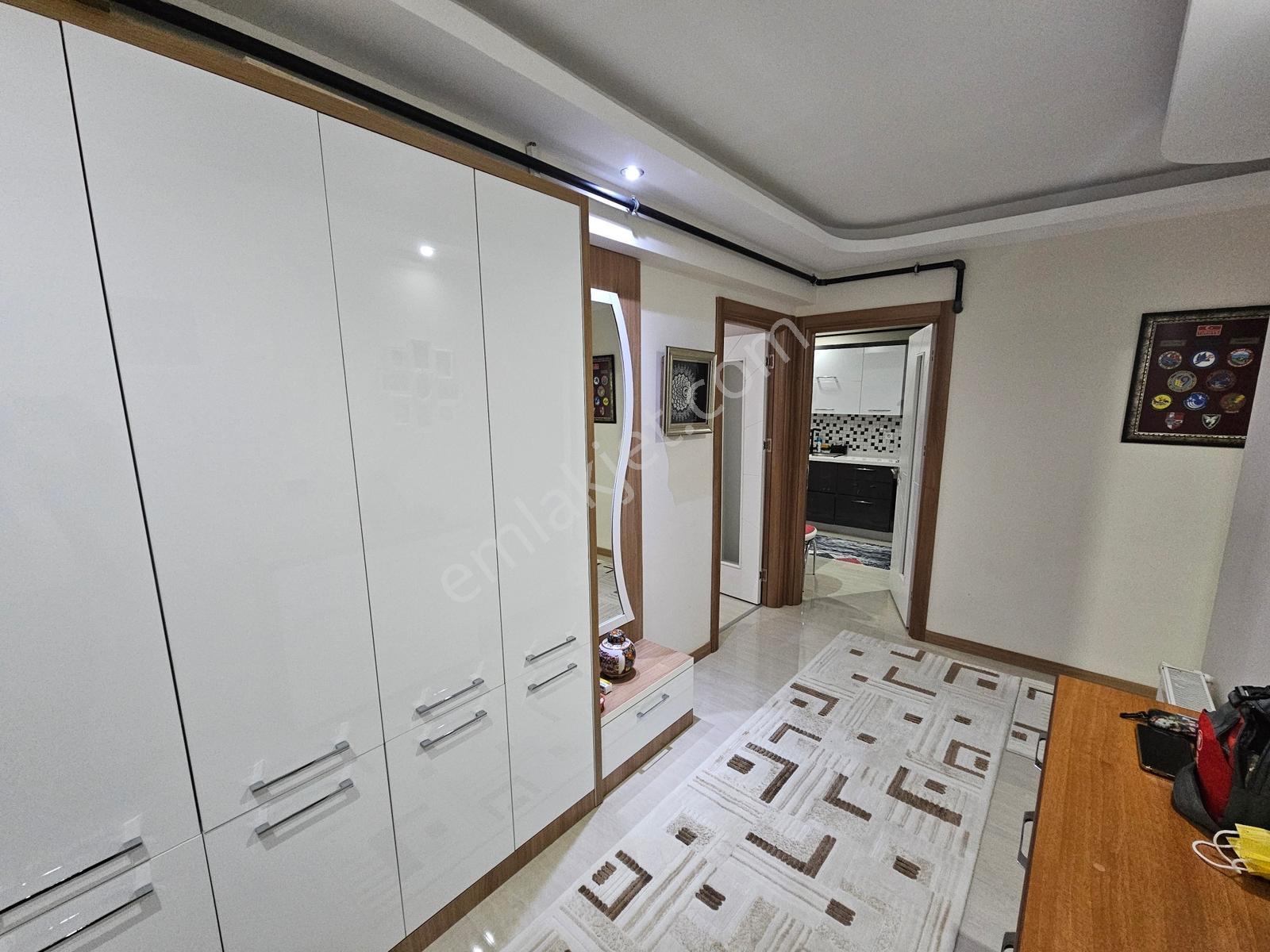 Menderes Merkezde Site İçi Satılık 3+1 Daire - Görsel 11