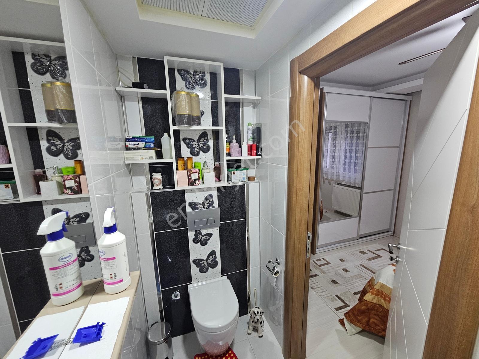Menderes Merkezde Site İçi Satılık 3+1 Daire - Görsel 19