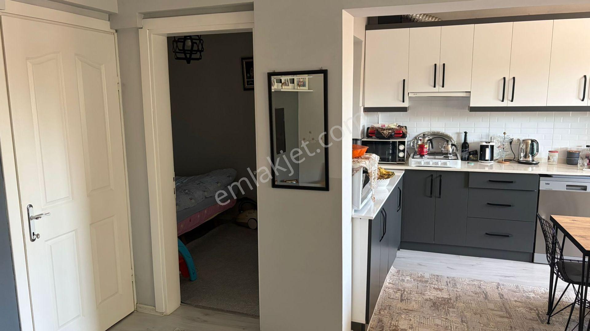 Bayraklı Çiçek Mahallesi 2 Katlı Satılık Bina - Görsel 8