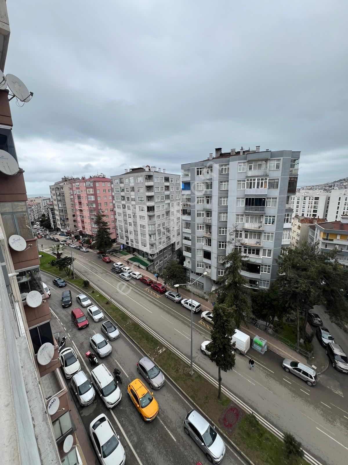 Exper Gayrımenkul'den 56 Larda Cadde Üstü Kıralık 3 + 1 Daıre - Görsel 2