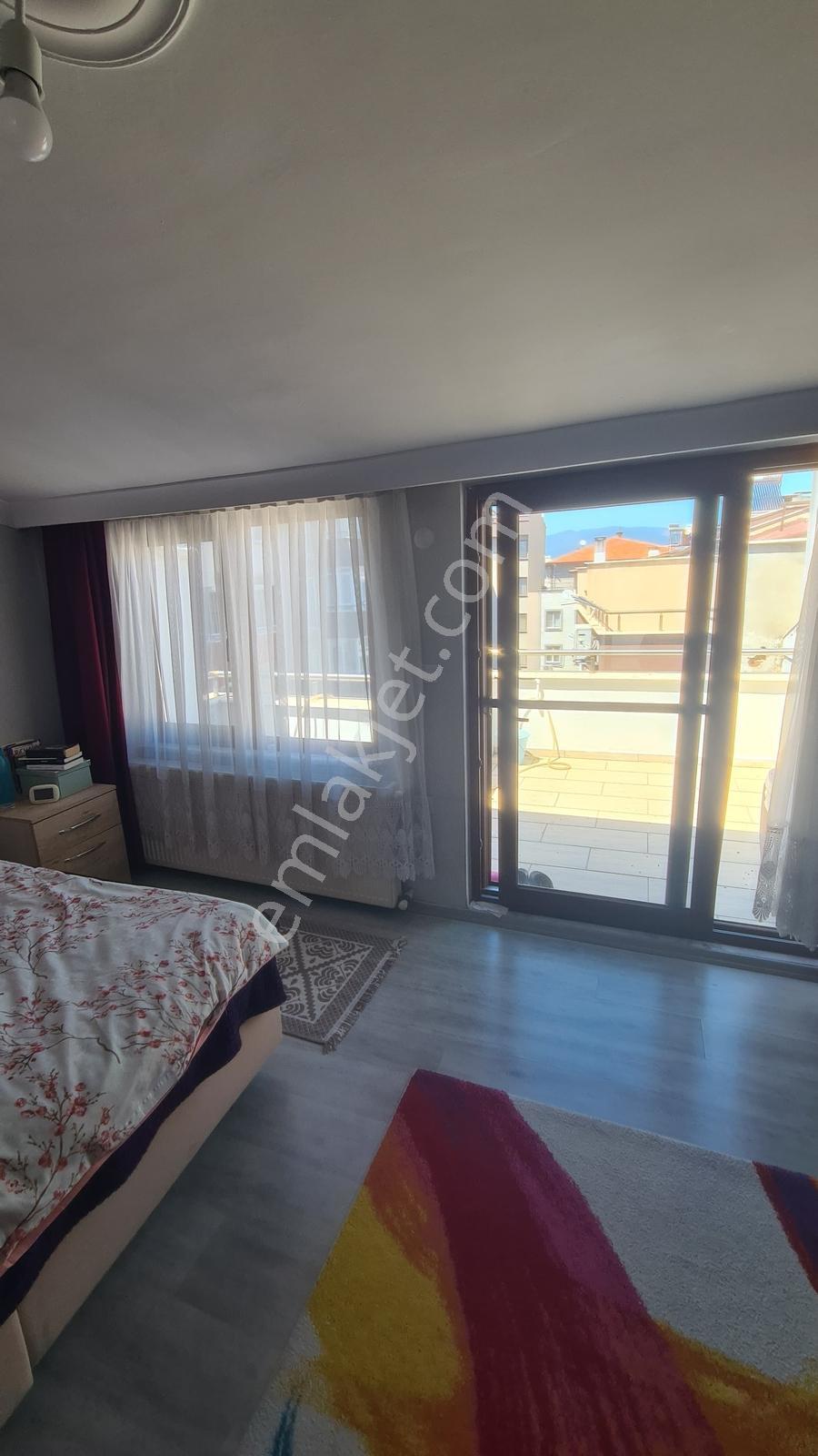 Burhaniyede Aileniz İçin İdeal; Ferah, İskanlı Ve Teraslı 170m² - Görsel 14