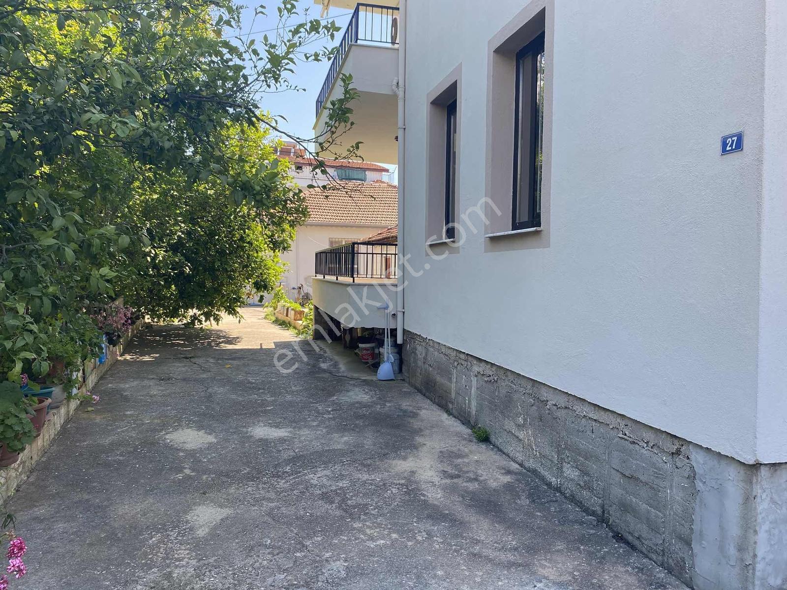Babataşı' Nda Yüksek Giriş 3+1 Ayrı Mutfak Kiralık Daire - Görsel 3
