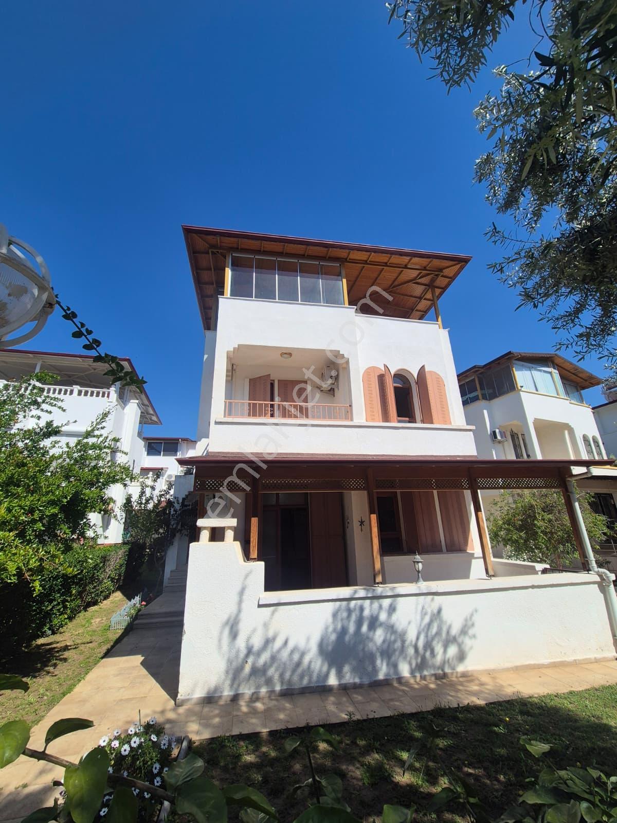 Denize 100m, Akbük'te Satılık 3+1 Müstakil Villa (eşyasız) - Görsel 31