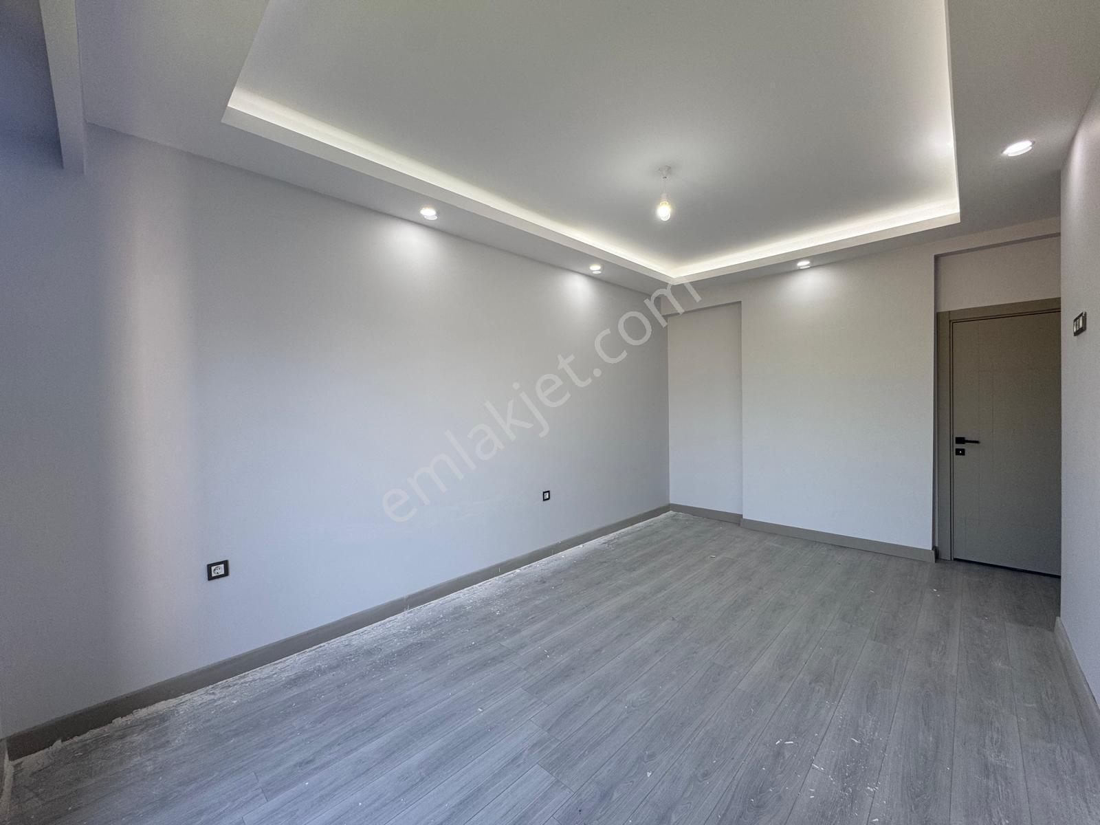 Atatürk Mahallesinde Geniş Ferah Site İçinde 2+1 Lüks Daire - Görsel 9