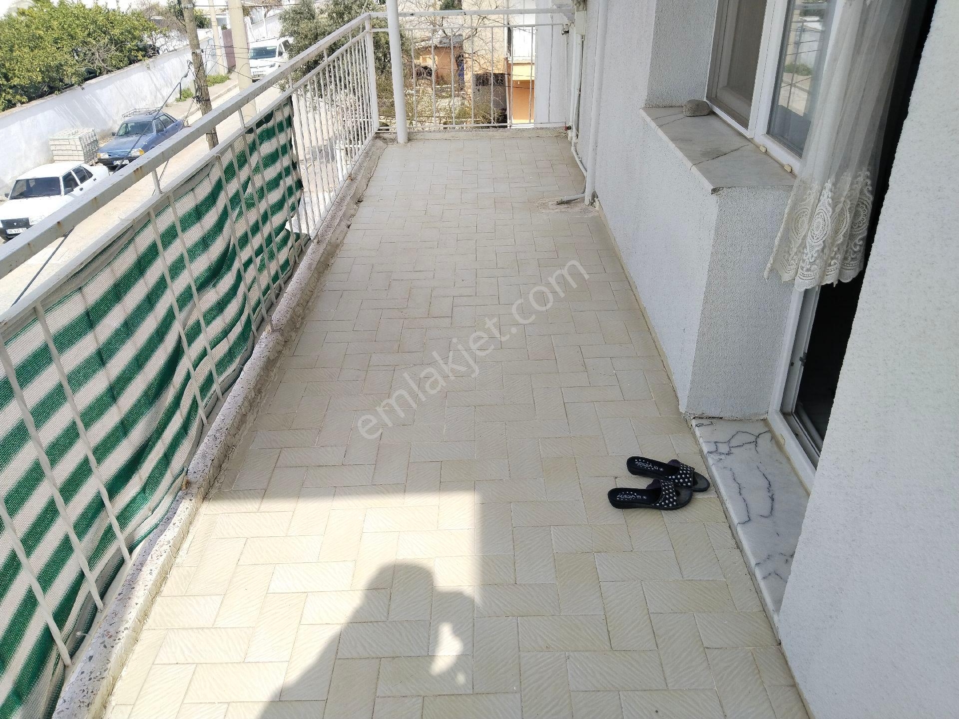 Bergama İslamsaray Mah Doğalgazlı 3 Balkonlu 3+1 Geniş Satılık Daire - Görsel 3