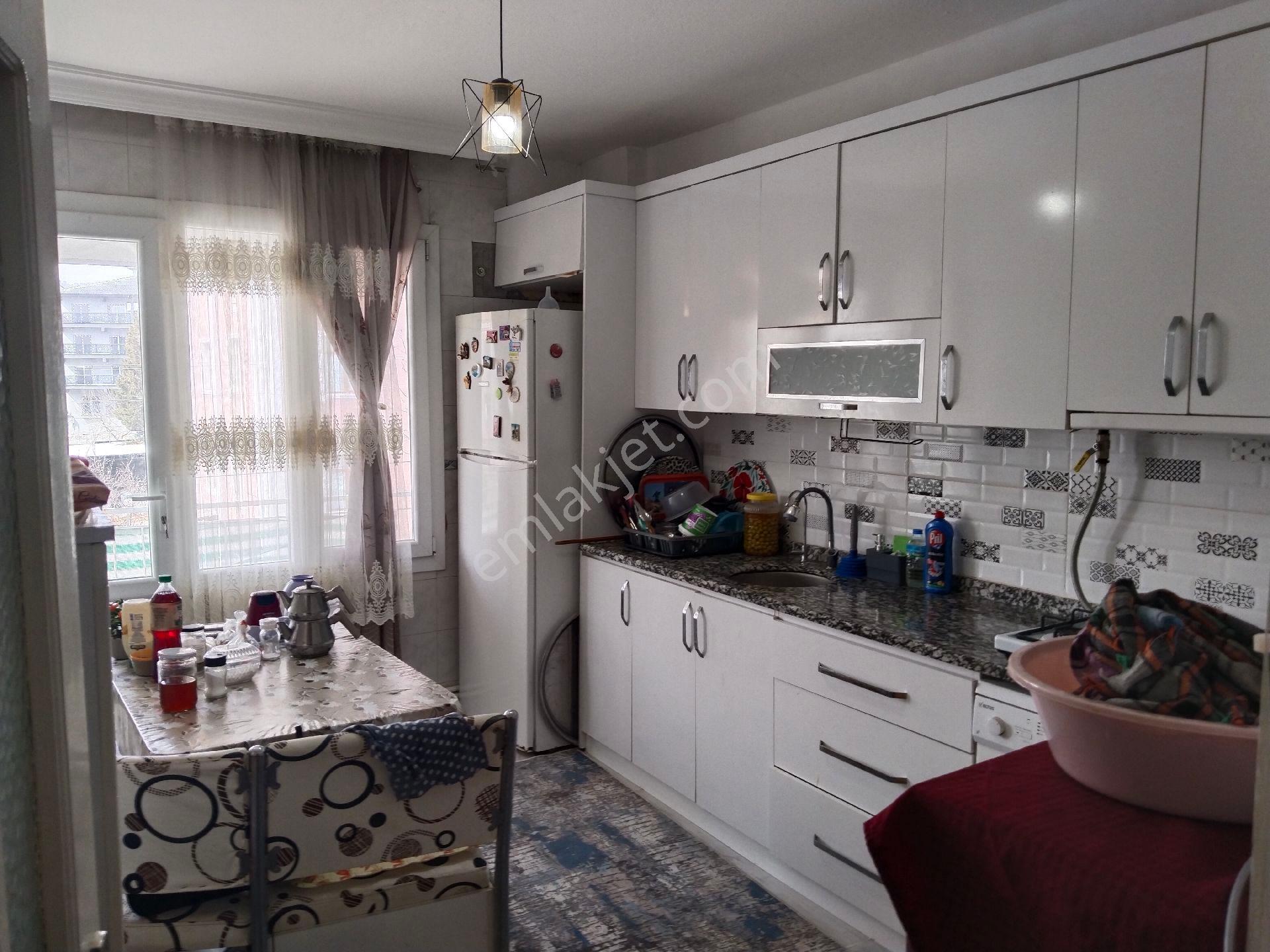 Bergama İslamsaray Mah Doğalgazlı 3 Balkonlu 3+1 Geniş Satılık Daire - Görsel 9