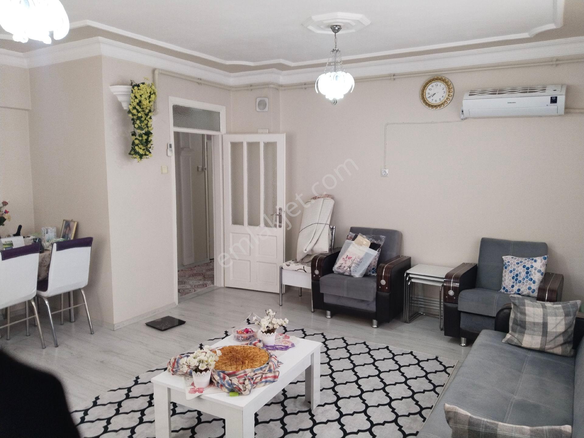Bergama İslamsaray Mah Doğalgazlı 3 Balkonlu 3+1 Geniş Satılık Daire - Görsel 15