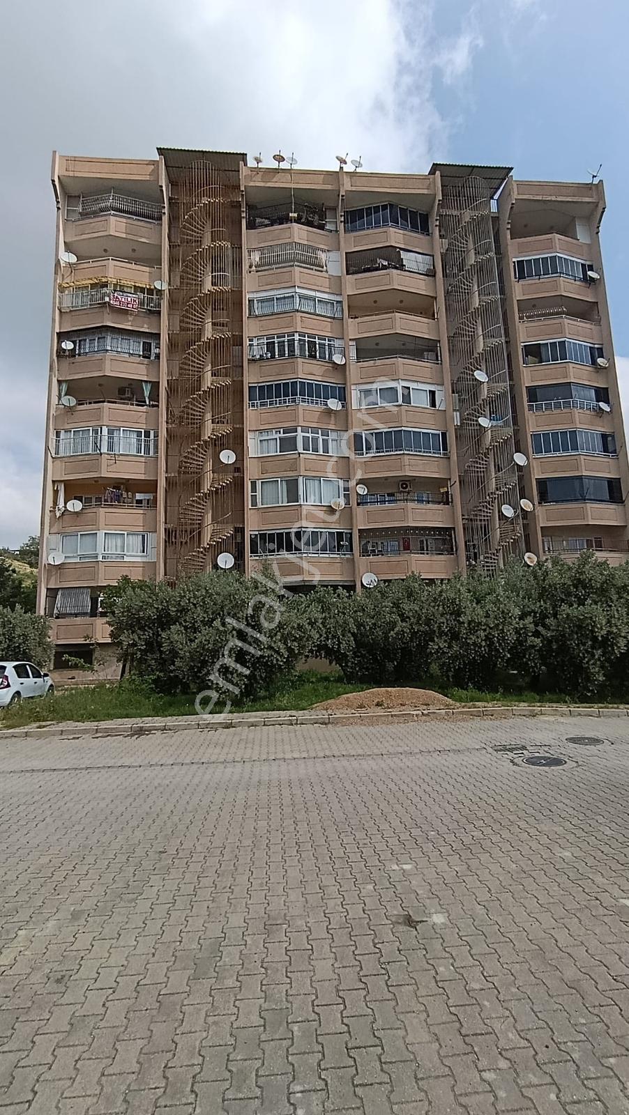 Kozan Gayrimenkulden İçi Full Yapılı Tavşantepe Toki Daire