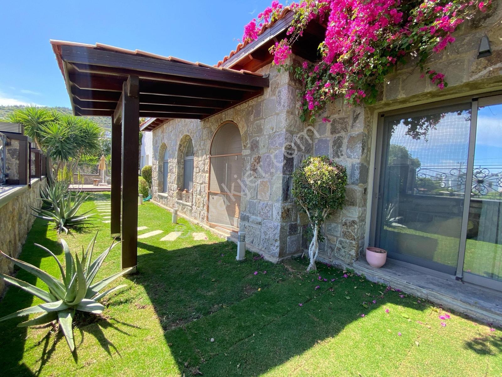 Bodrum Ortakent Yahşi'de 4+1 Tek Katlı Müstakil Havuzlu Villa - Görsel 13