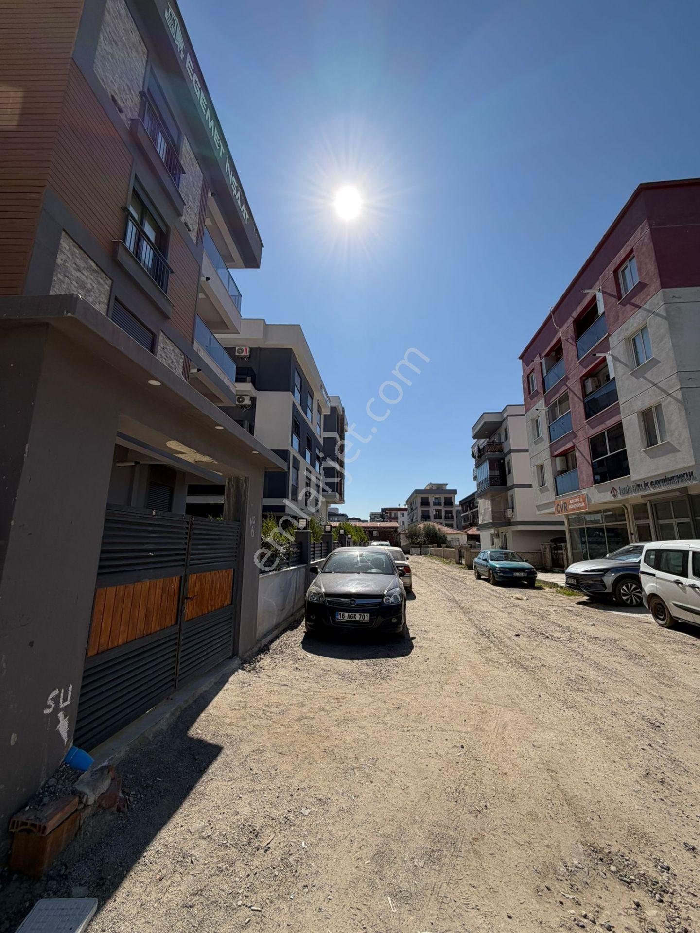 3 Cepheli Ara Kat Satılık Sıfır Daire - Görsel 17