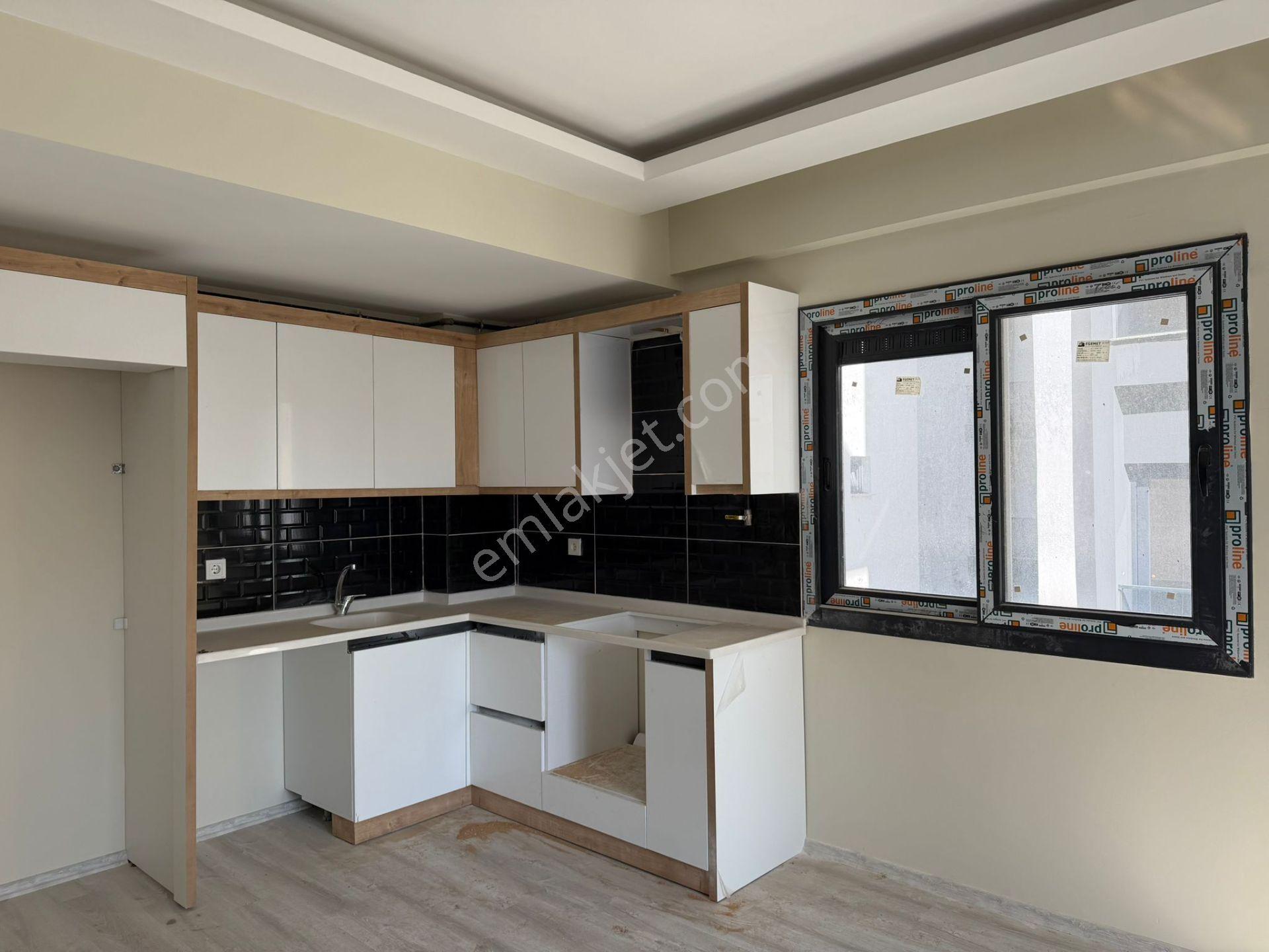 3 Cepheli Ara Kat Satılık Sıfır Daire - Görsel 7