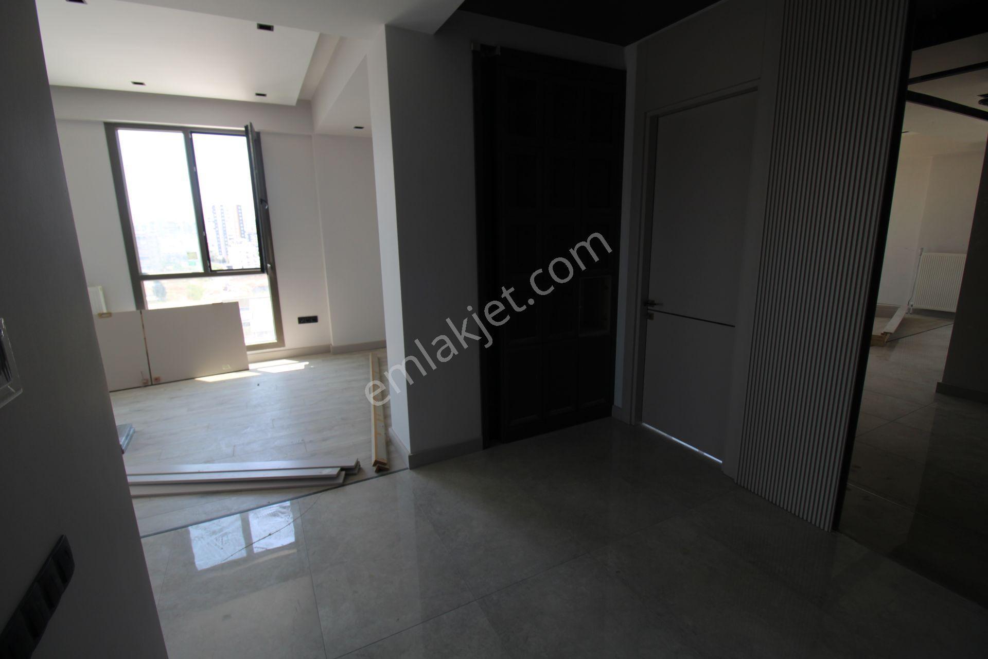 Yenişehir Marka Projede Satılık Lüks 2+1 Ofis - Görsel 13