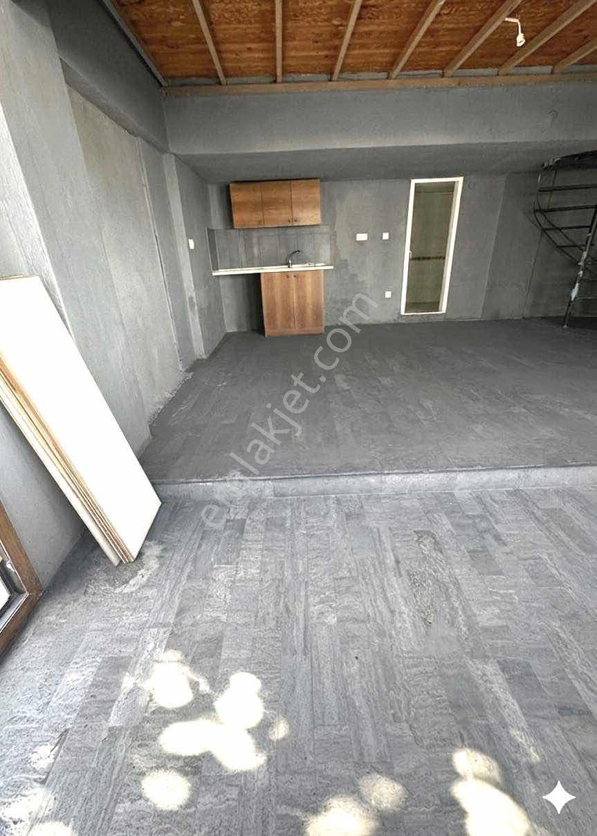 Doğa Dostu'ndan Mordoğan Çarşıda Kiralık Bahçe Teraslı 75m2 - Görsel 19