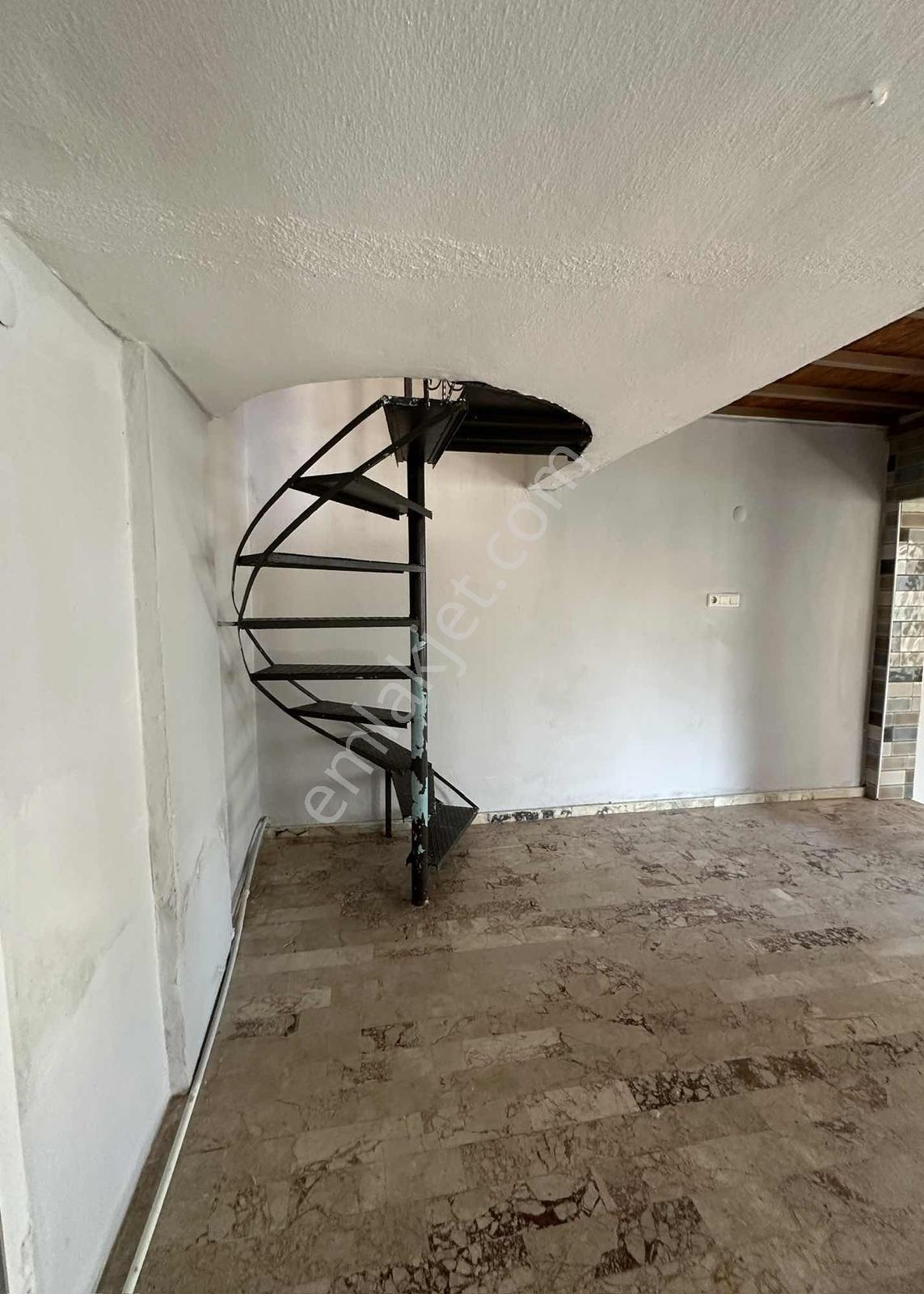 Doğa Dostu'ndan Mordoğan Çarşıda Kiralık Bahçe Teraslı 75m2 - Görsel 20