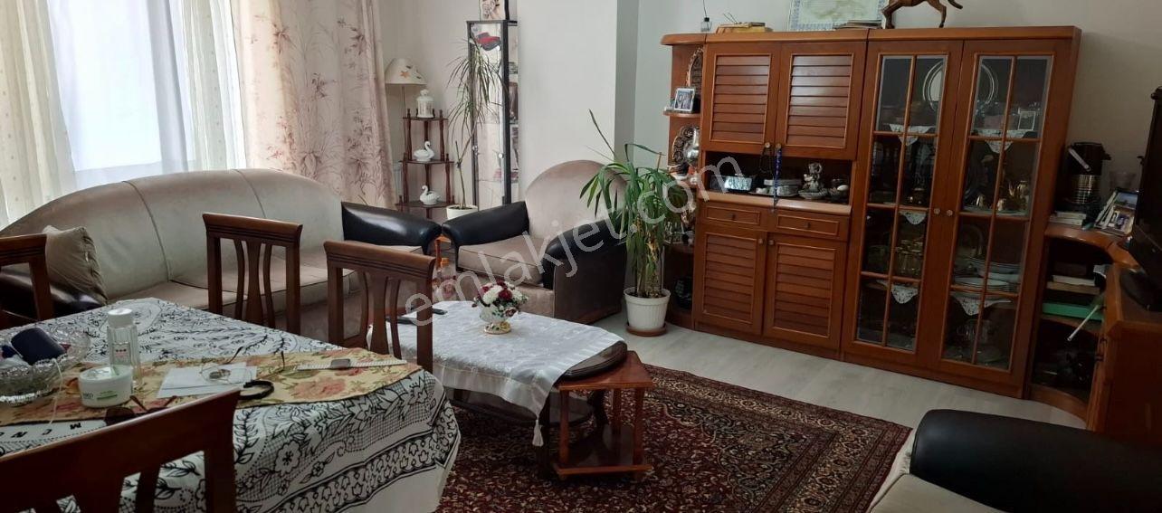 Satılık E-5 Ve Aydınlıyolu Caddeye Yakın 3+1 Daire - Görsel 9