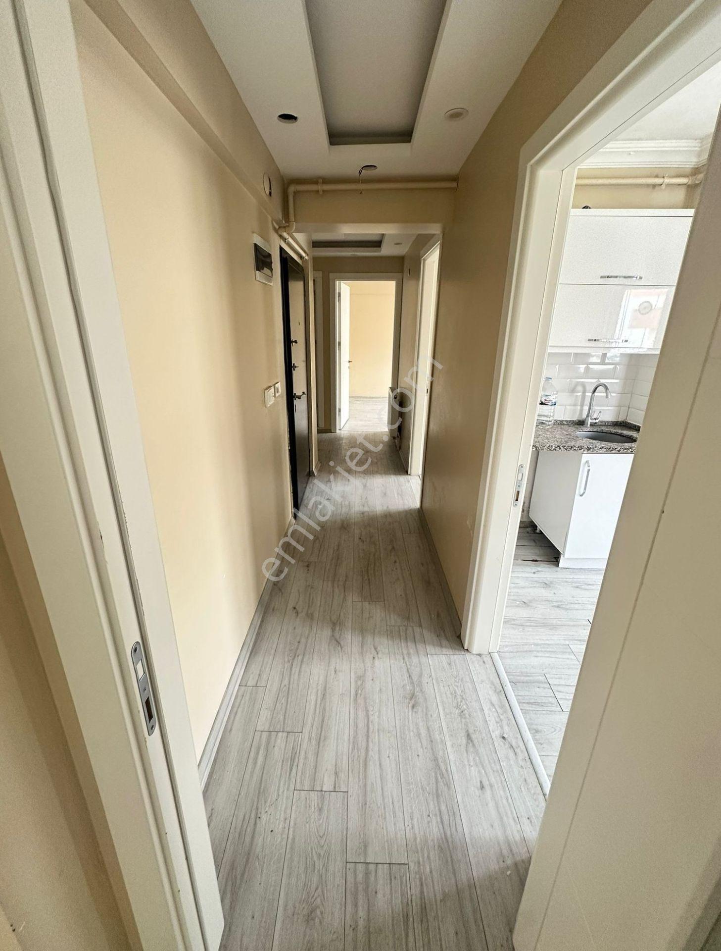 Zeki Emlak'tan Manisa/yunusemre Muradiye Mh. 2+1 Kapalı Mutfak Kiralık Daire - Görsel 3