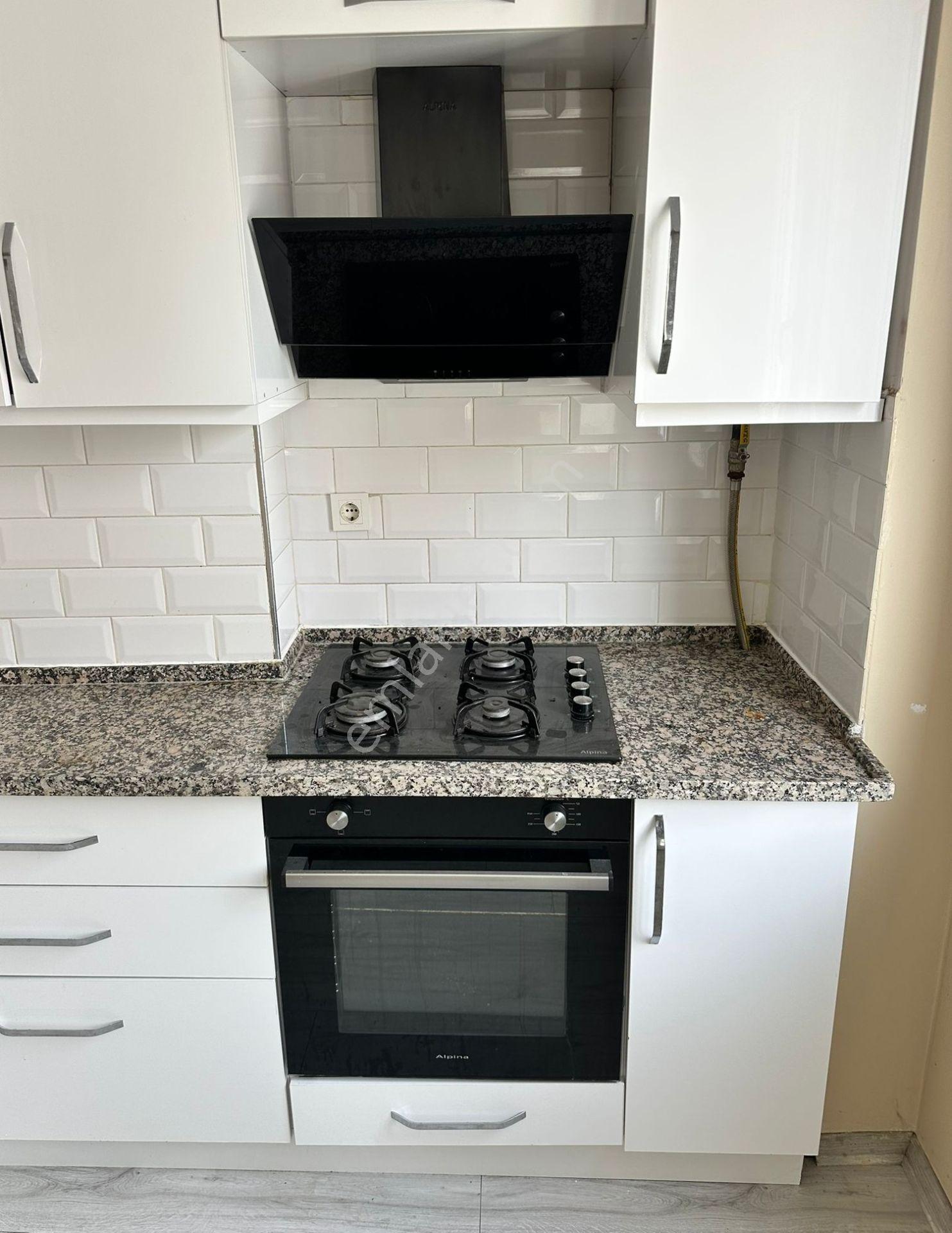 Zeki Emlak'tan Manisa/yunusemre Muradiye Mh. 2+1 Kapalı Mutfak Kiralık Daire - Görsel 2