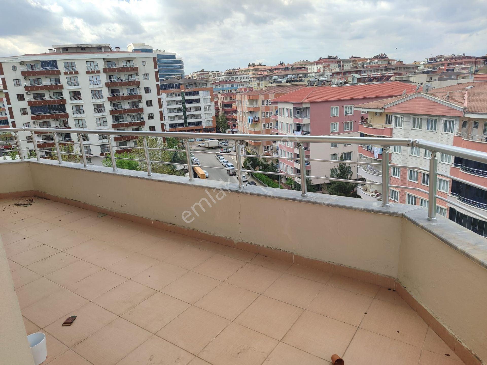 Gültepe'de Site İçinde Kiralık 3+1 Geniş Daire - Görsel 12