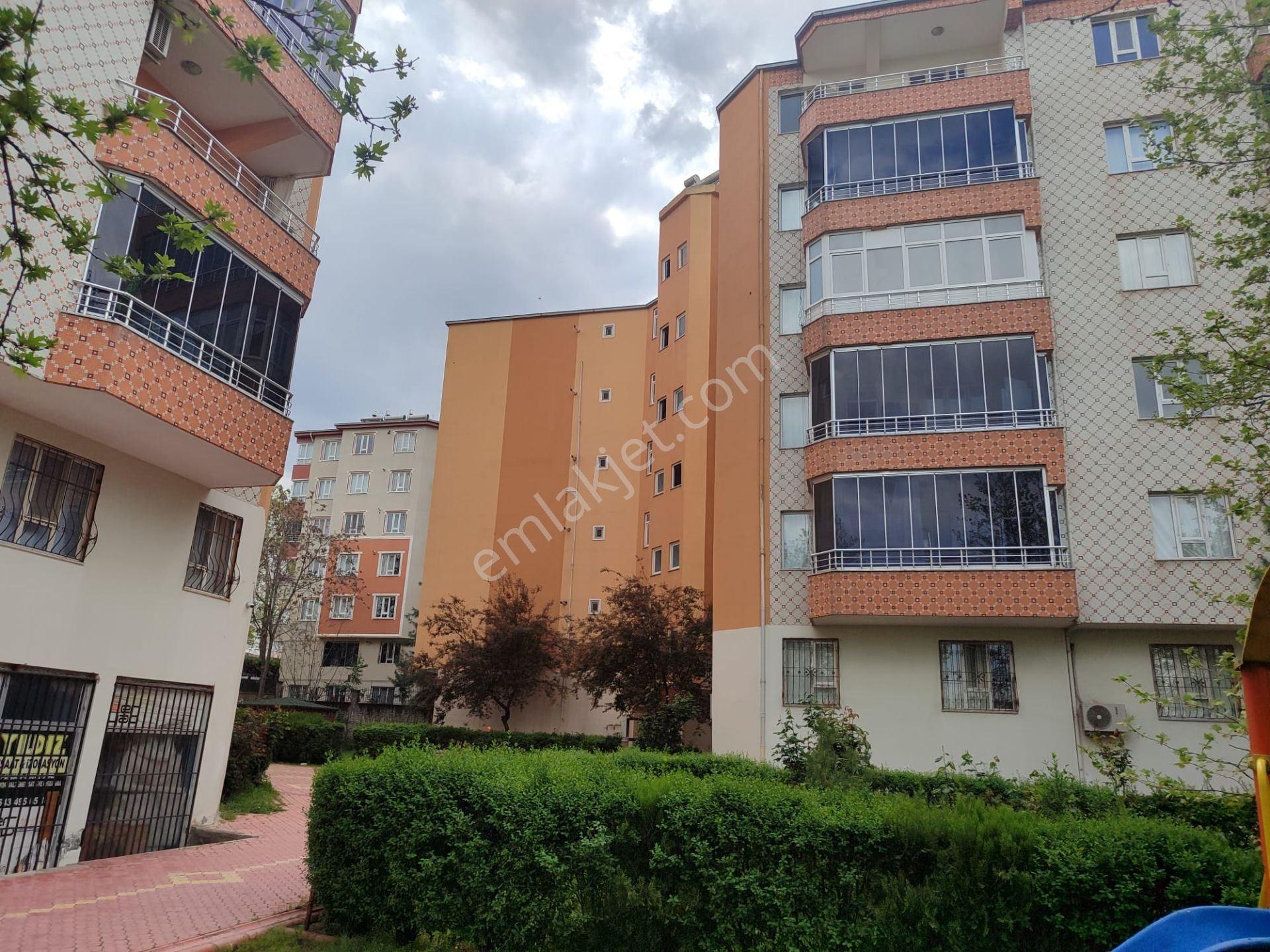 Gültepe'de Site İçinde Kiralık 3+1 Geniş Daire