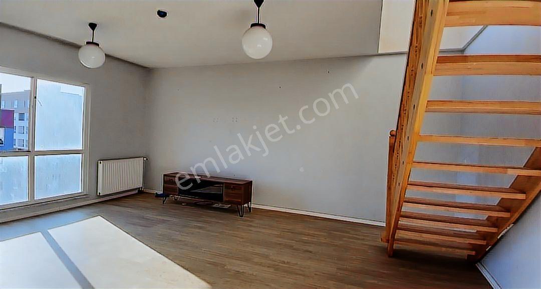 Şehrin Zirvesinde Eşsiz Manzaraya Sahip Satılık Dubleks Daire - Görsel 7