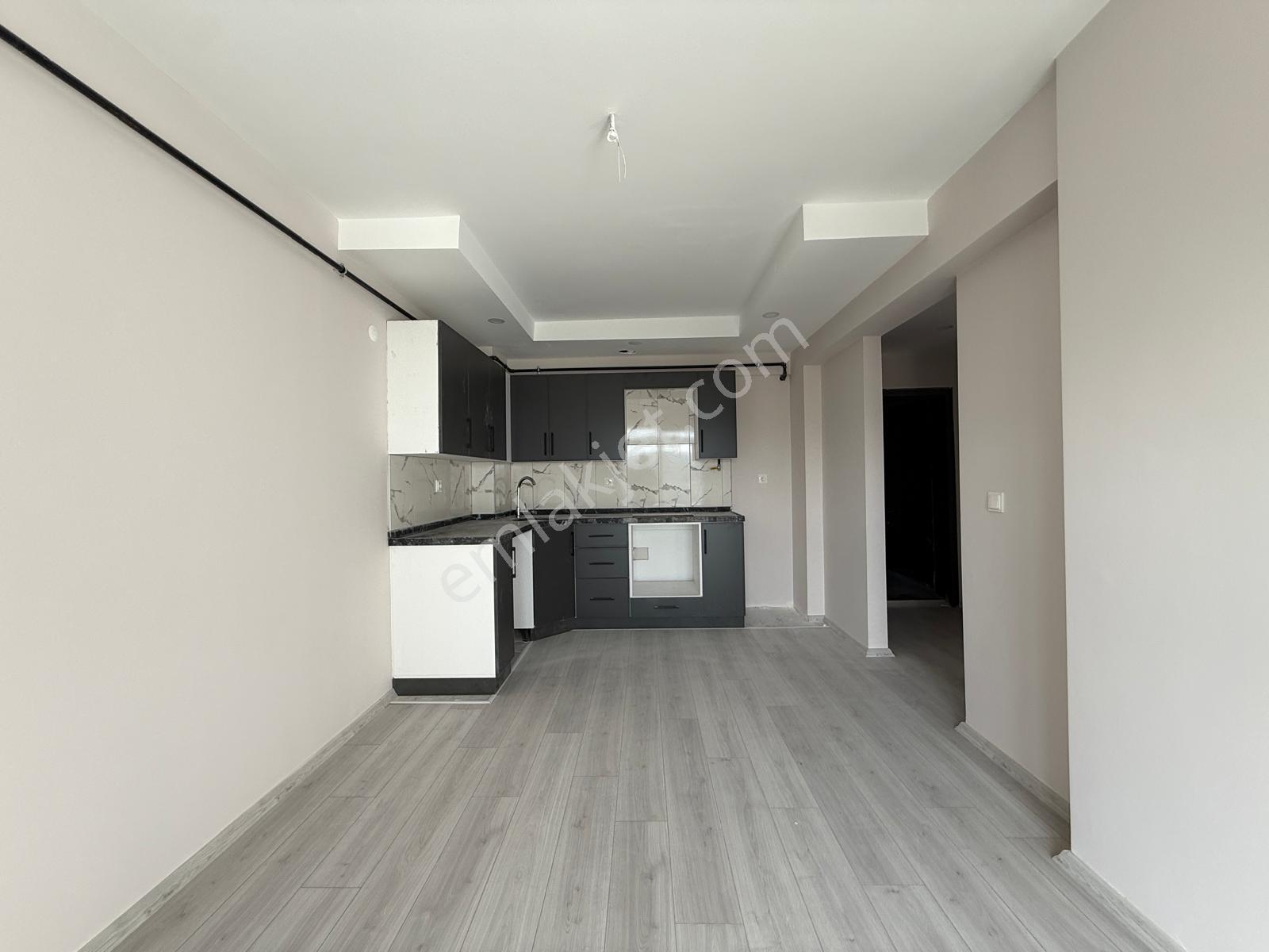 Canik Hasköy Caddeye Cep Sıfır İskanı Alınmış Kiralık Daire - Görsel 6