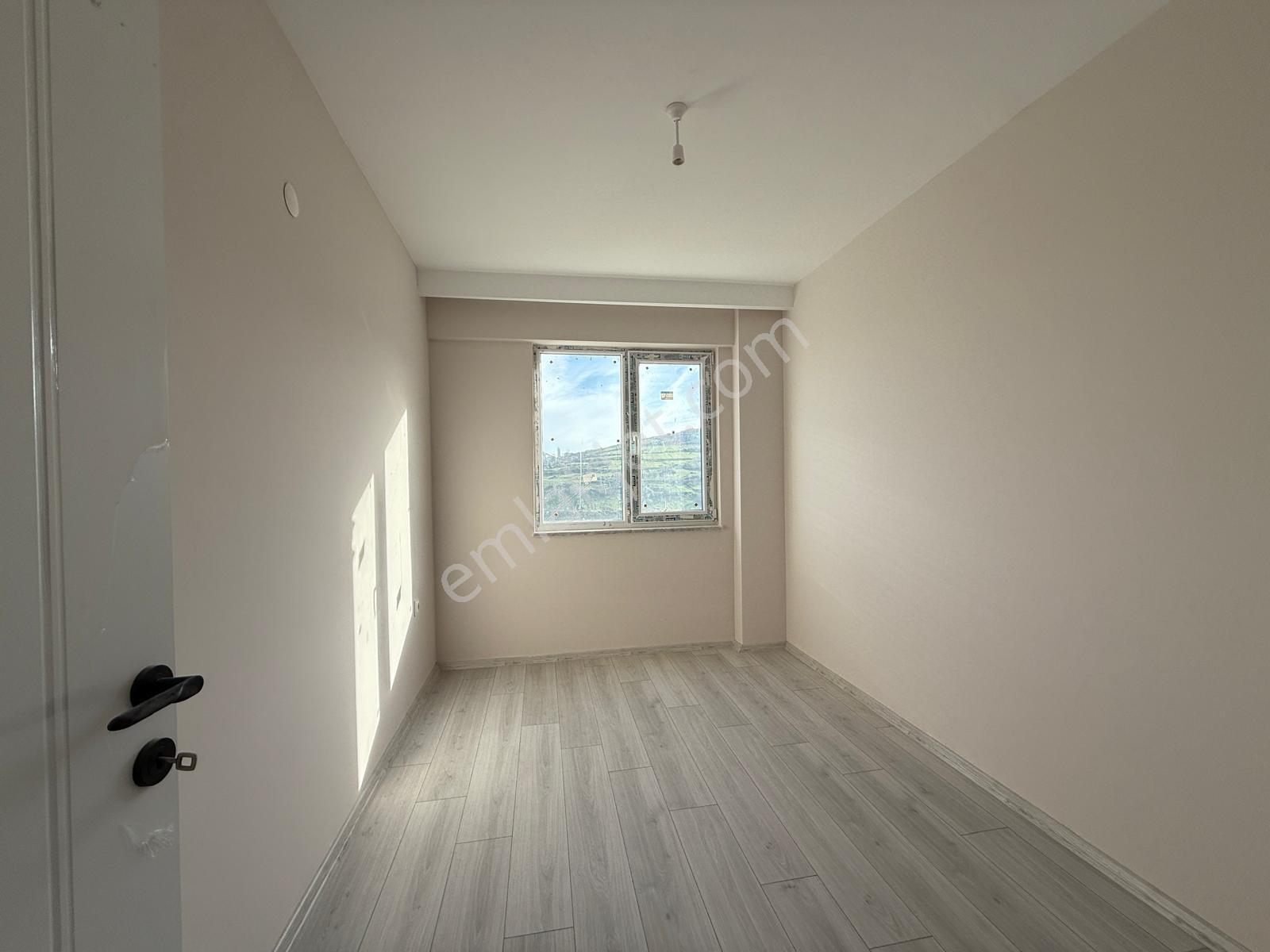 Canik Hasköy Caddeye Cep Sıfır İskanı Alınmış Kiralık Daire - Görsel 8