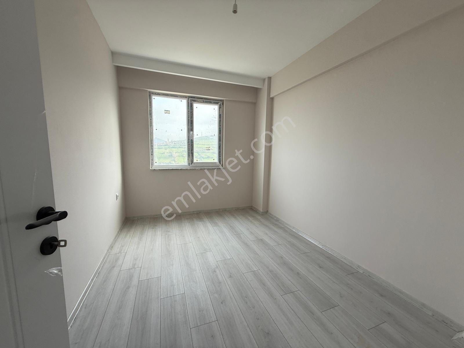 Canik Hasköy Caddeye Cep Sıfır İskanı Alınmış Kiralık Daire - Görsel 16