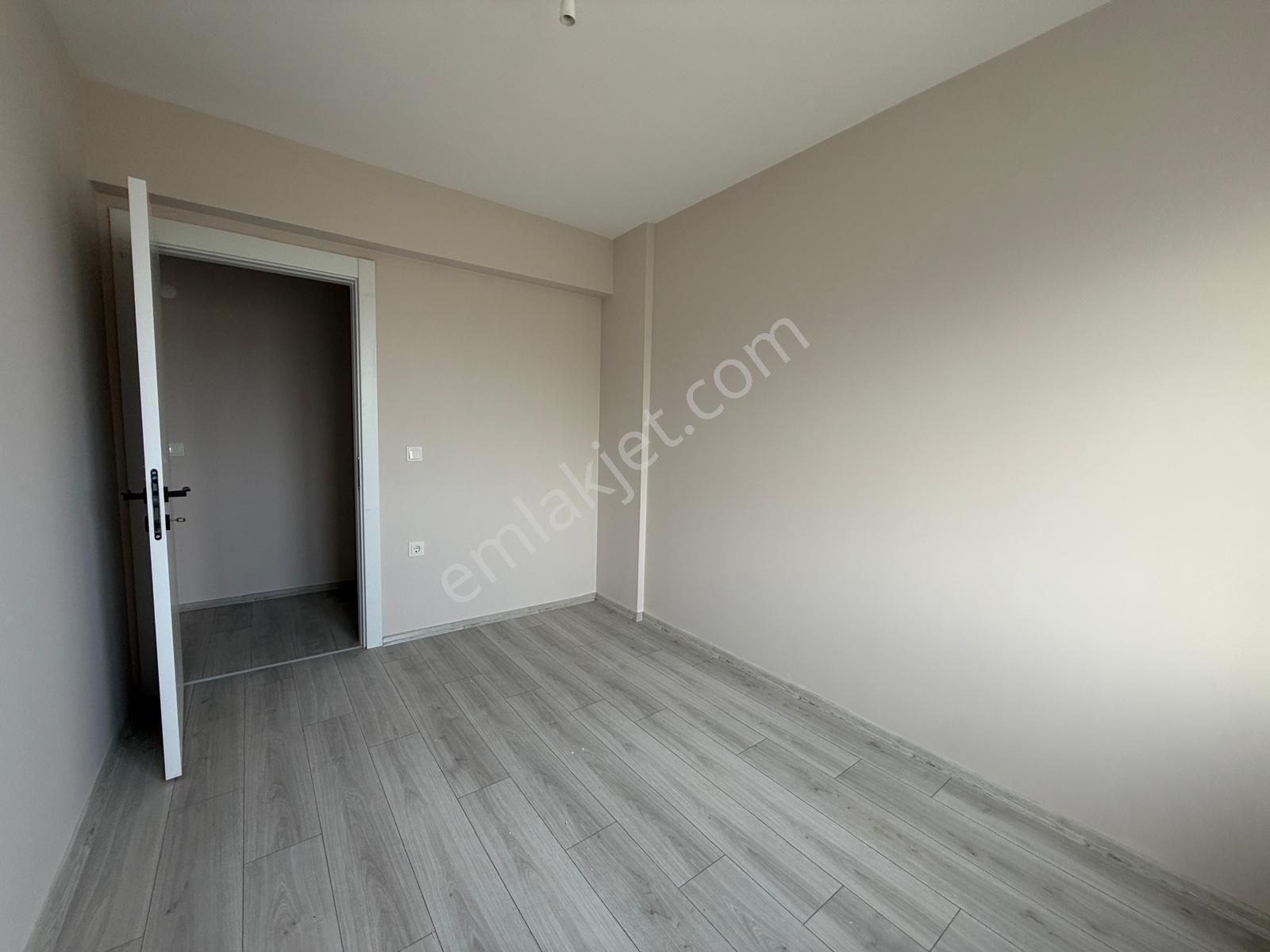 Canik Hasköy Caddeye Cep Sıfır İskanı Alınmış Kiralık Daire - Görsel 29