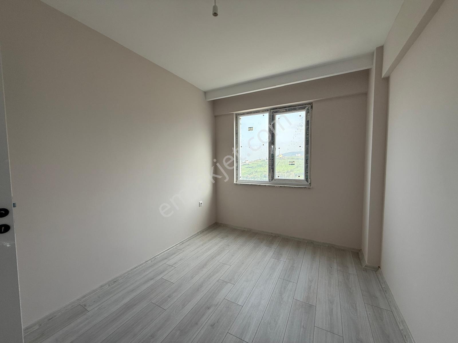 Canik Hasköy Caddeye Cep Sıfır İskanı Alınmış Kiralık Daire - Görsel 15