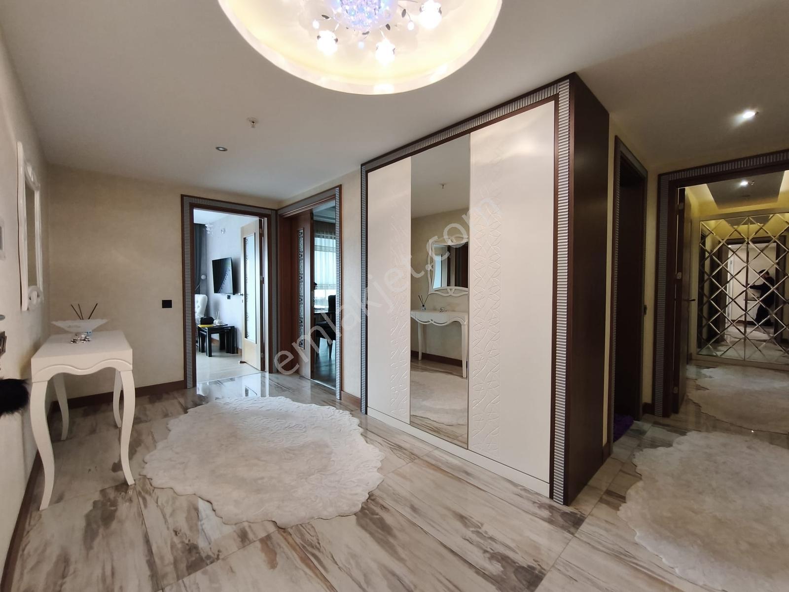 Şefikcanda Prestijli Sitede Park Manzaralı 3 Cepheli Lüks 3+1 - Görsel 21