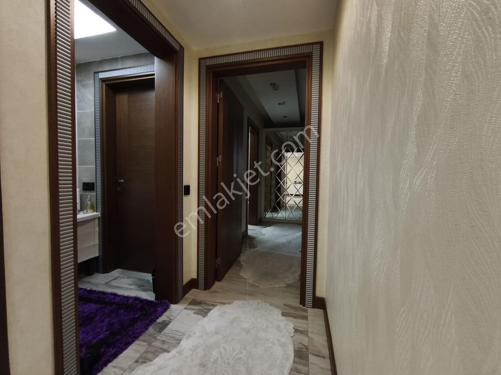 Şefikcanda Prestijli Sitede Park Manzaralı 3 Cepheli Lüks 3+1 - Görsel 9