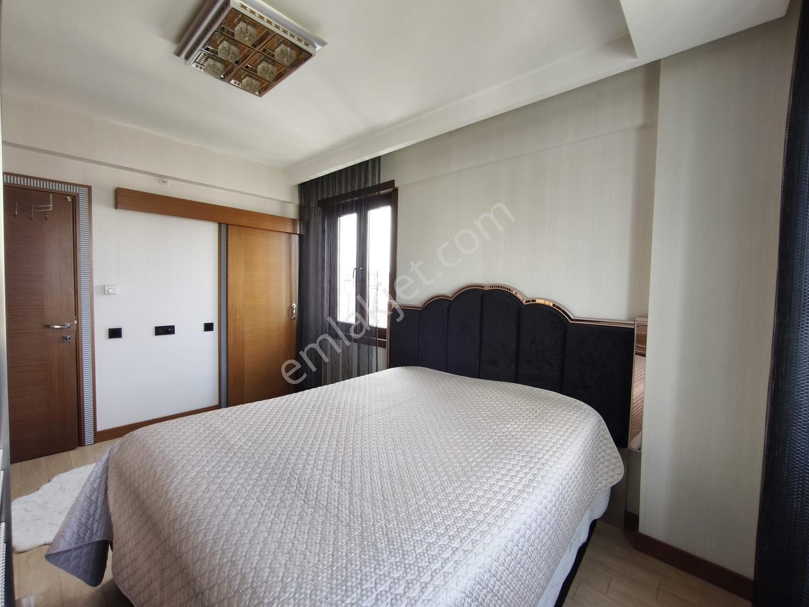 Şefikcanda Prestijli Sitede Park Manzaralı 3 Cepheli Lüks 3+1 - Görsel 6