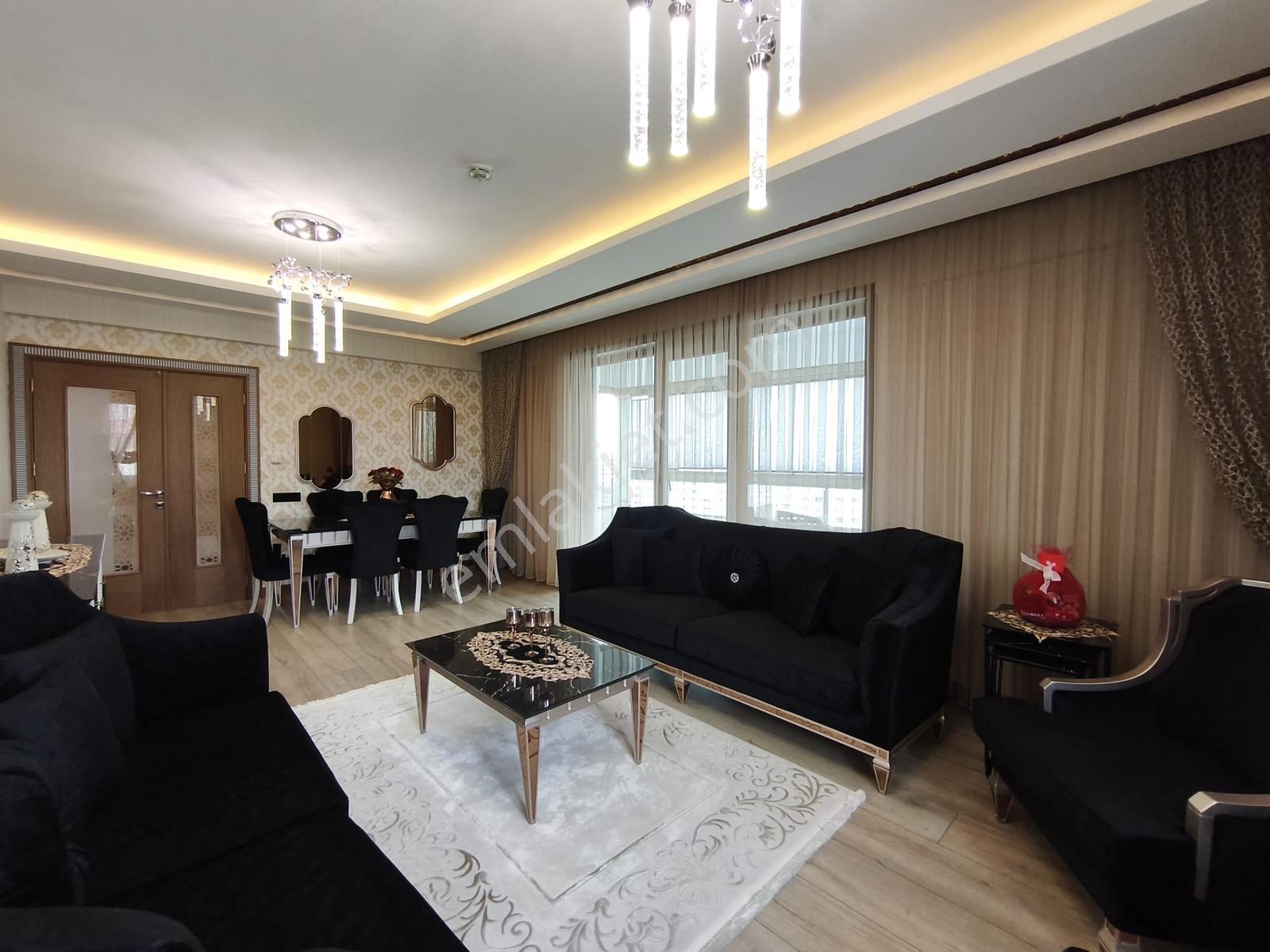 Şefikcanda Prestijli Sitede Park Manzaralı 3 Cepheli Lüks 3+1 - Görsel 14