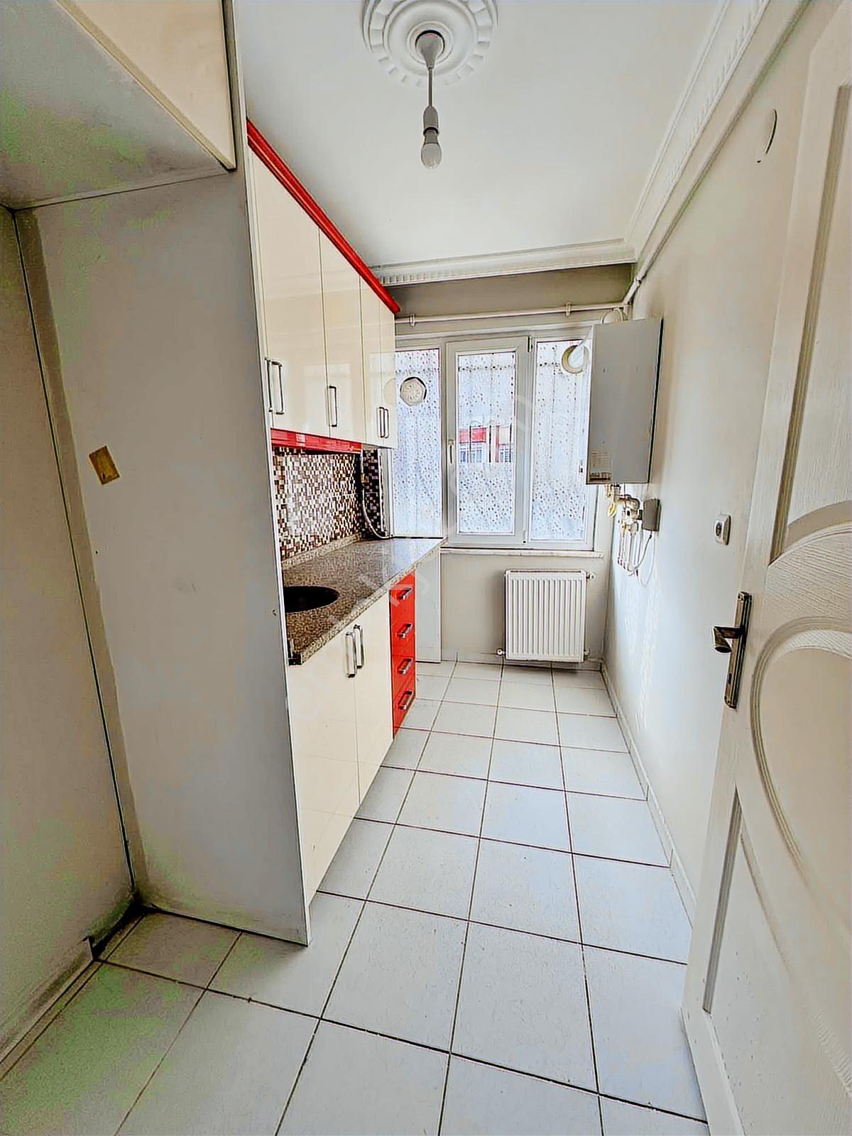 Familyadan Yıldıztabya Cad Üzerinde 90m2 Asansörlü 2+1 1.kat - Görsel 12