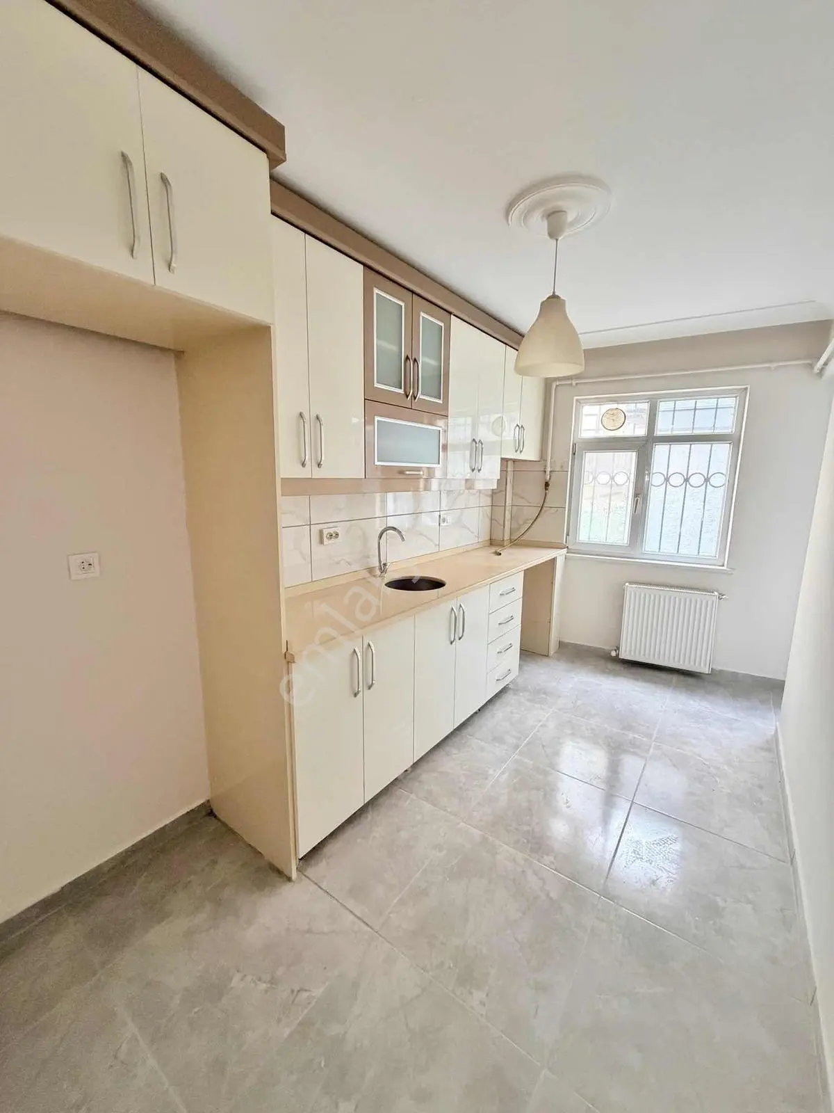 Familyadan Özlem Çarşının Yanı 3+1 Balkonlu Yüksek Giriş Daire. - Görsel 4